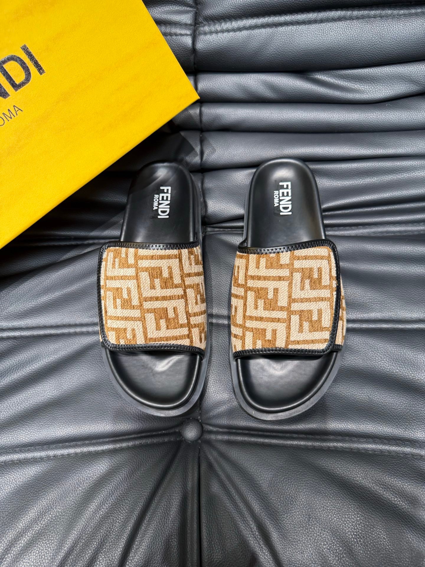 LuxluxHouse Best Quality Sandals Fendi