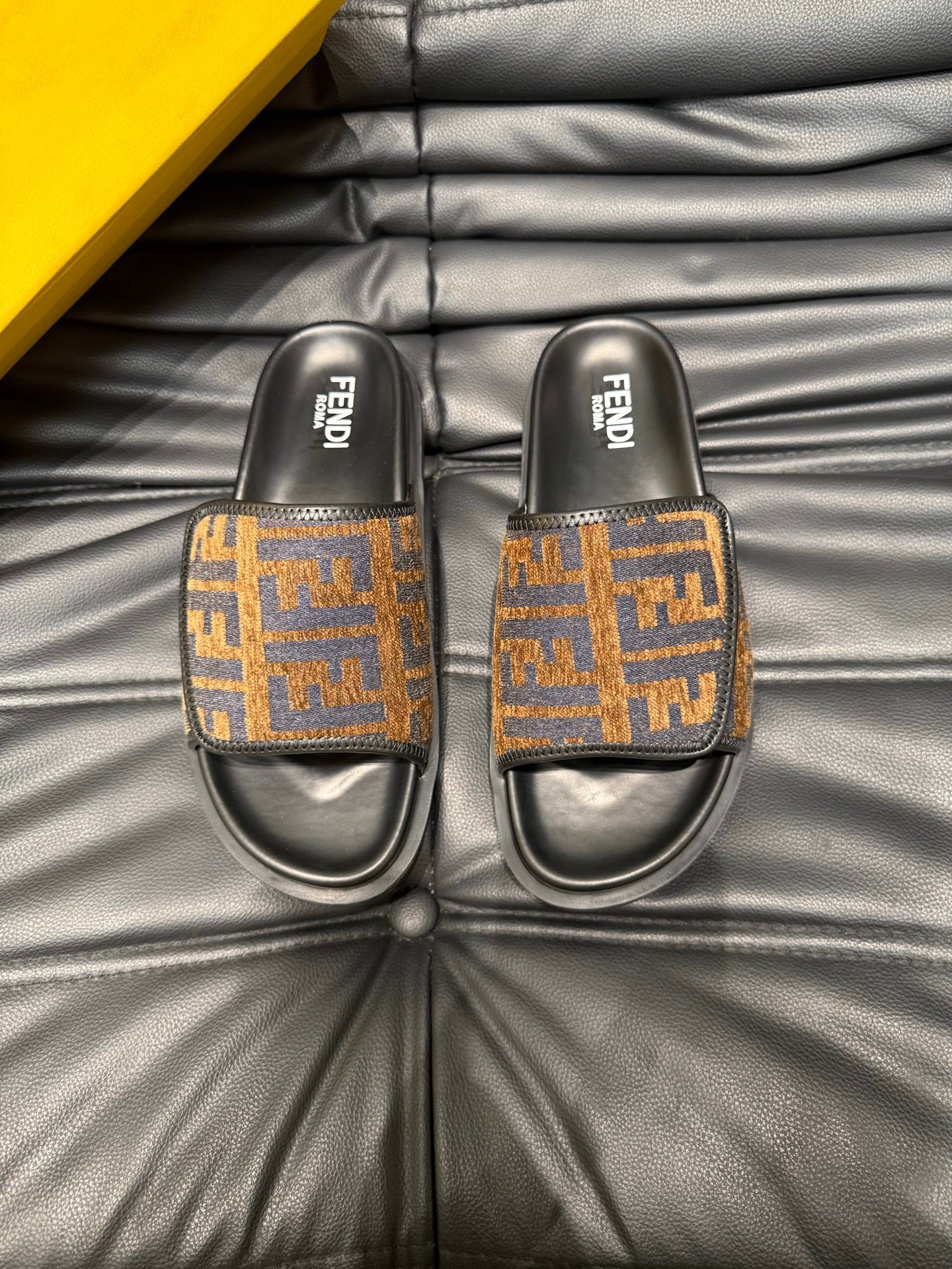 LuxluxHouse Best Quality Sandals Fendi