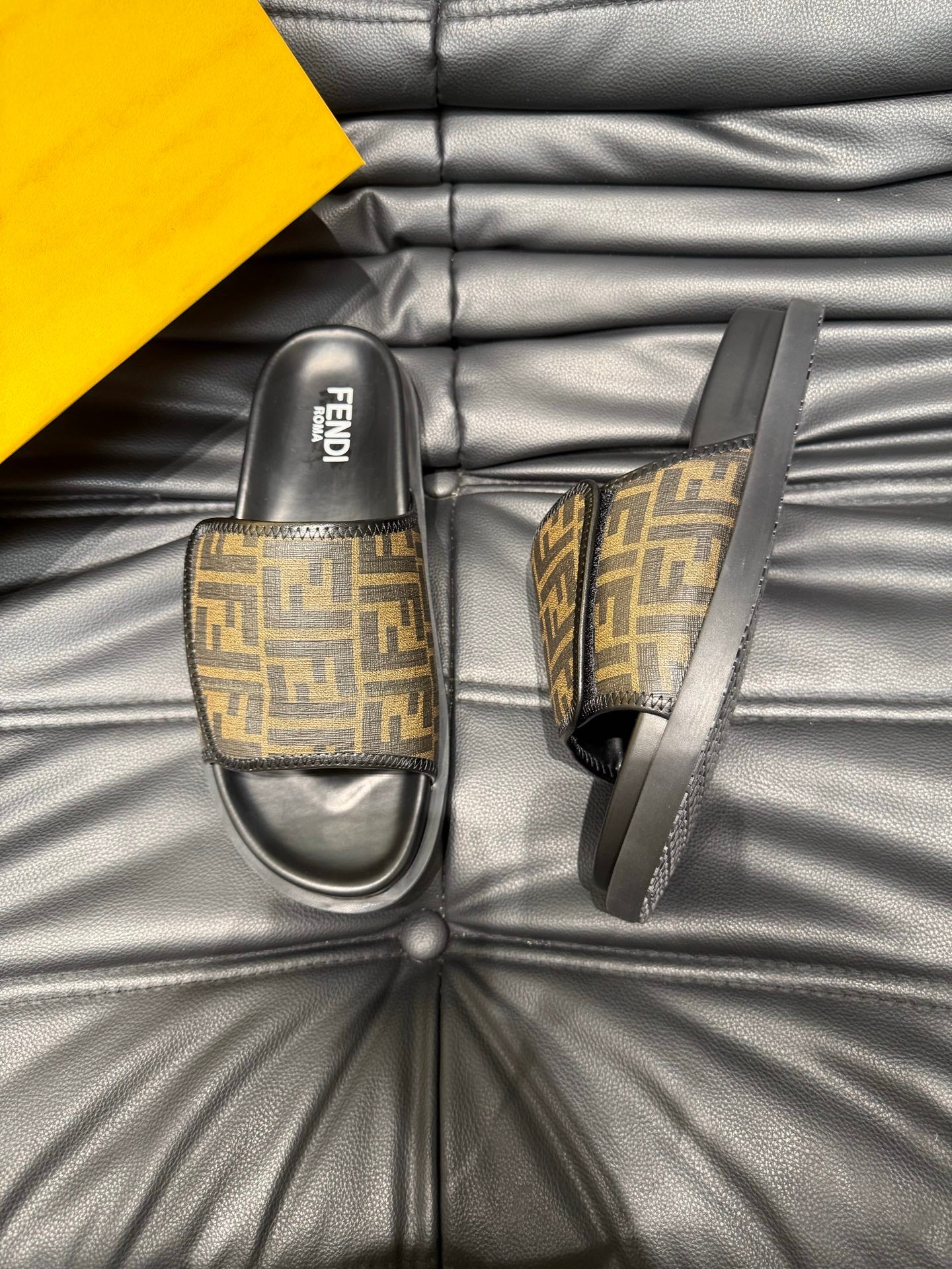 LuxluxHouse Best Quality Sandals Fendi