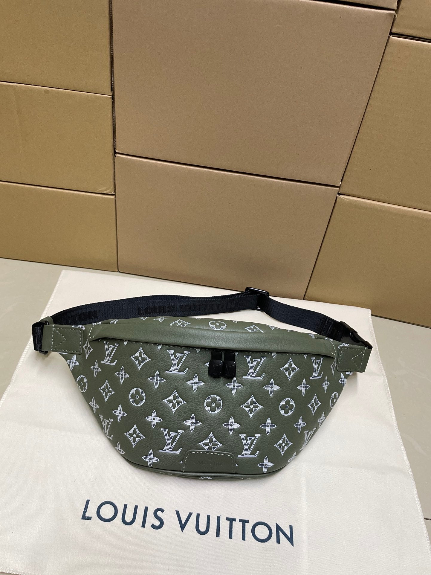 LuxluxHouse Best Quality Bags Louis Vuitton Men
