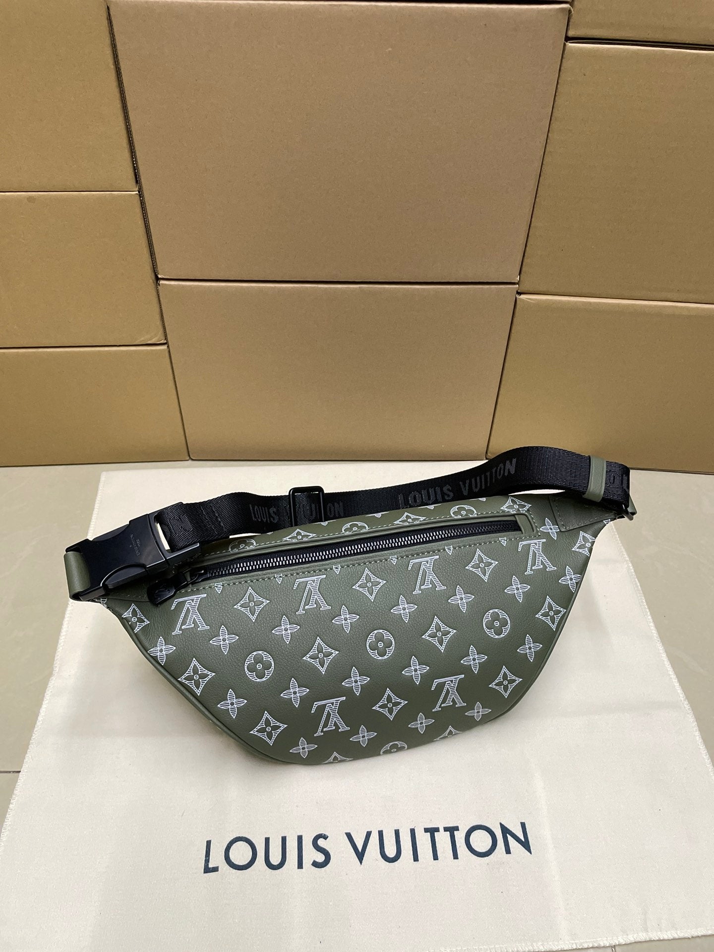 LuxluxHouse Best Quality Bags Louis Vuitton Men