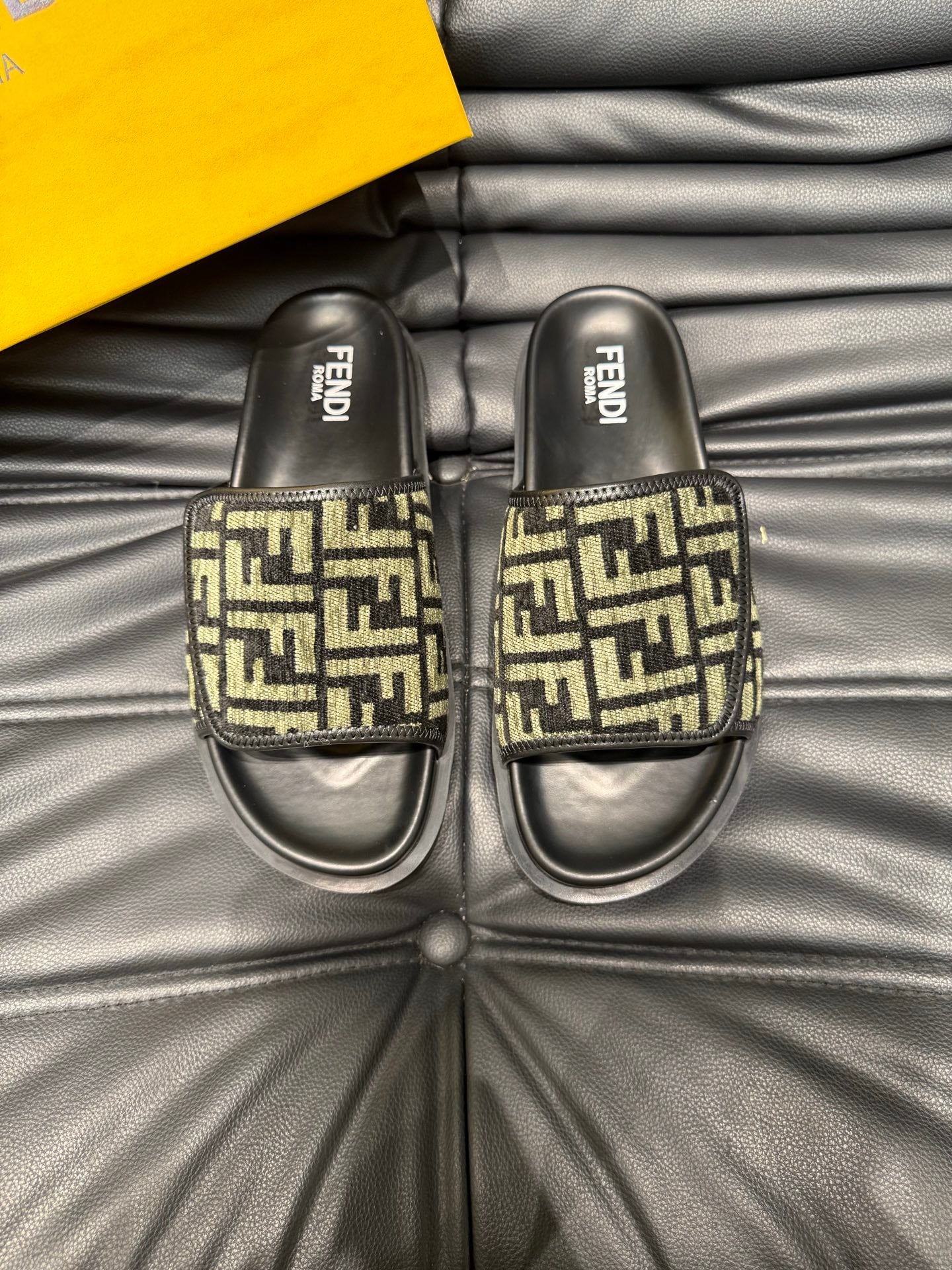 LuxluxHouse Best Quality Sandals Fendi