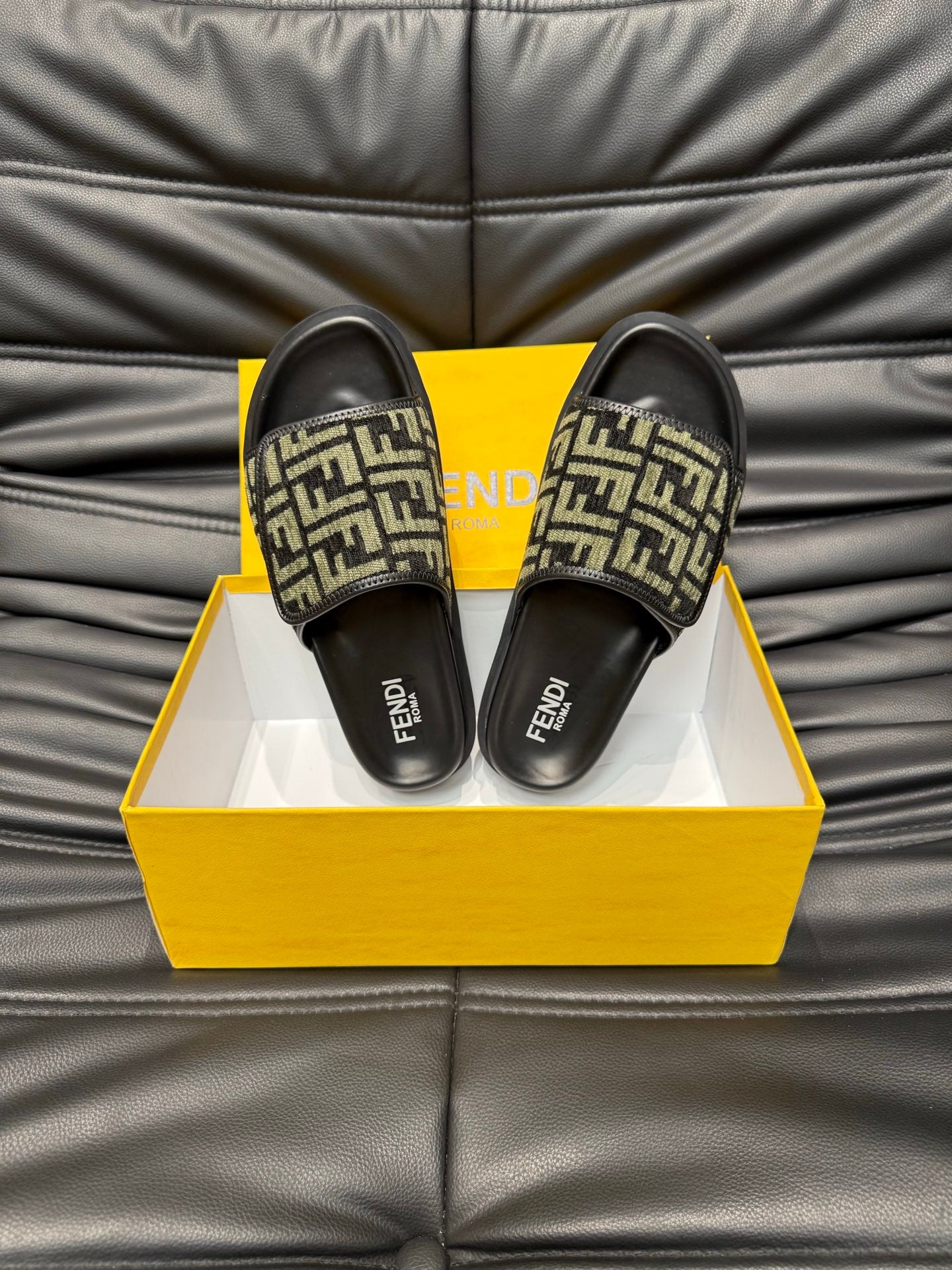 LuxluxHouse Best Quality Sandals Fendi