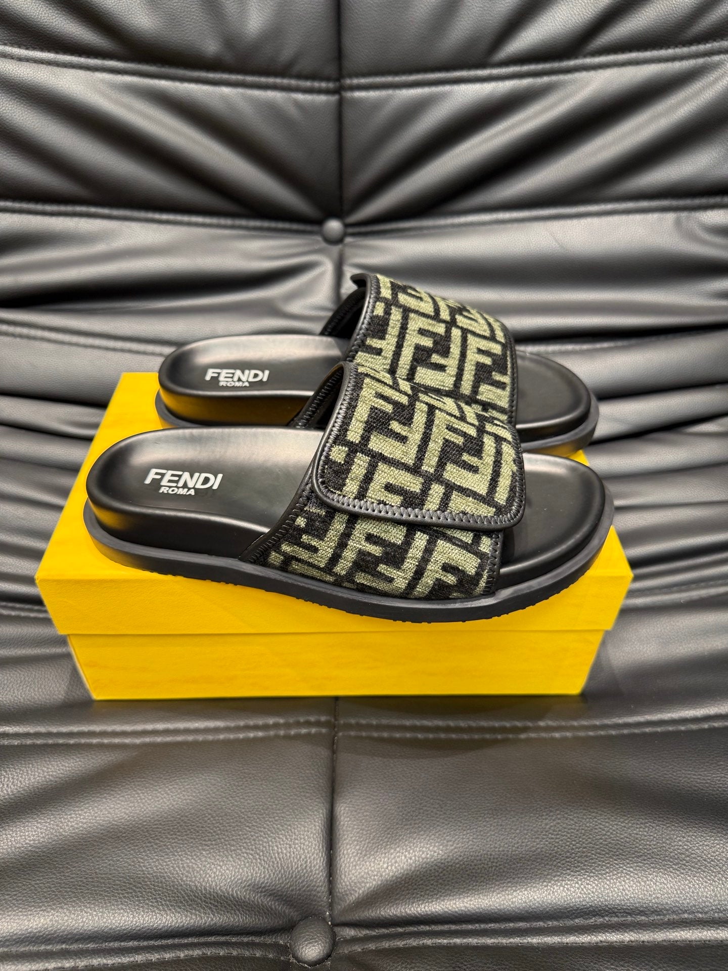 LuxluxHouse Best Quality Sandals Fendi