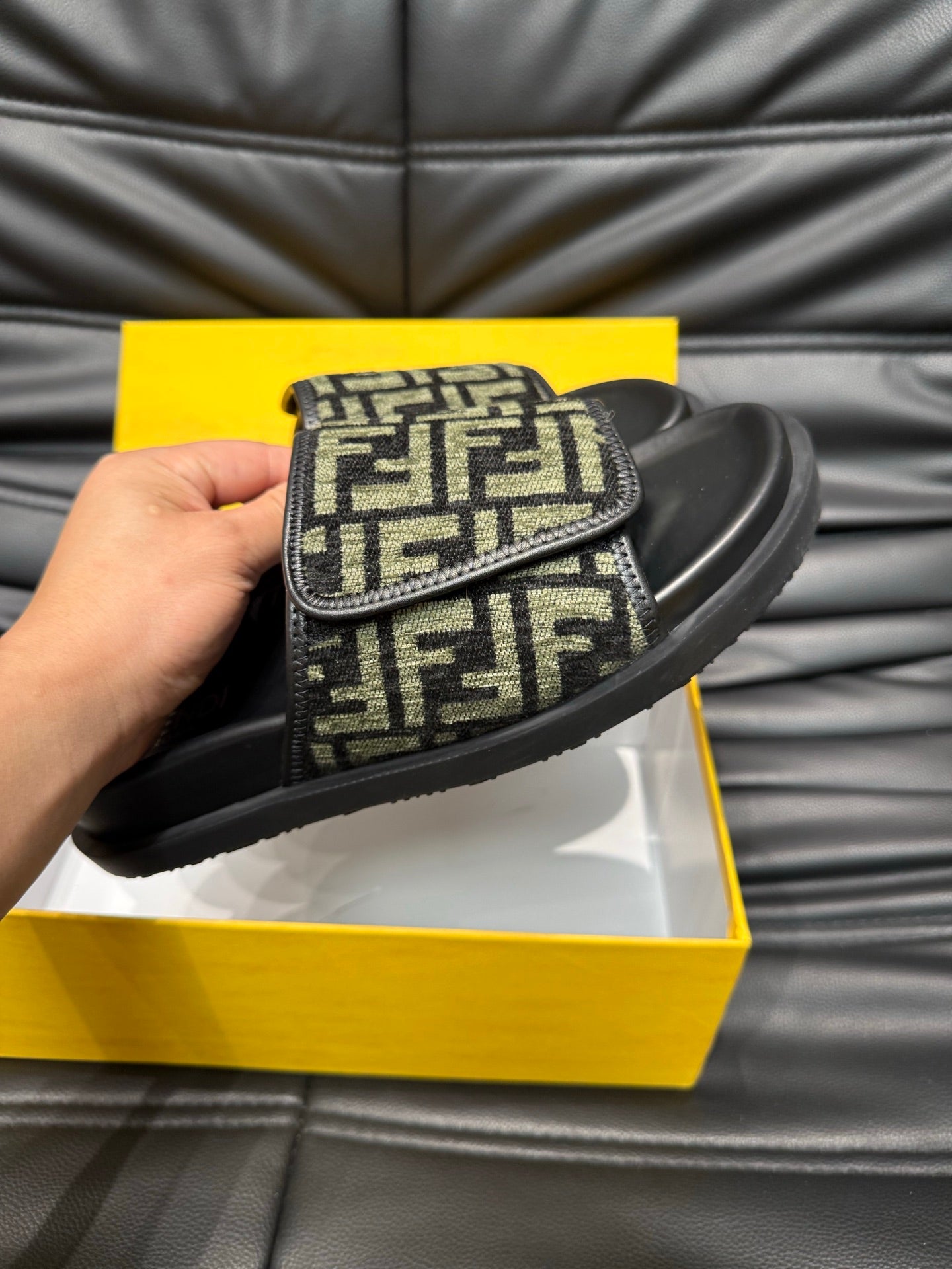 LuxluxHouse Best Quality Sandals Fendi