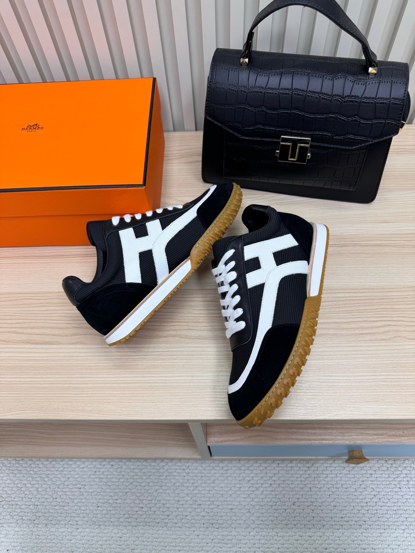 LuxluxHouse Best Quality Women Shoes Hermes