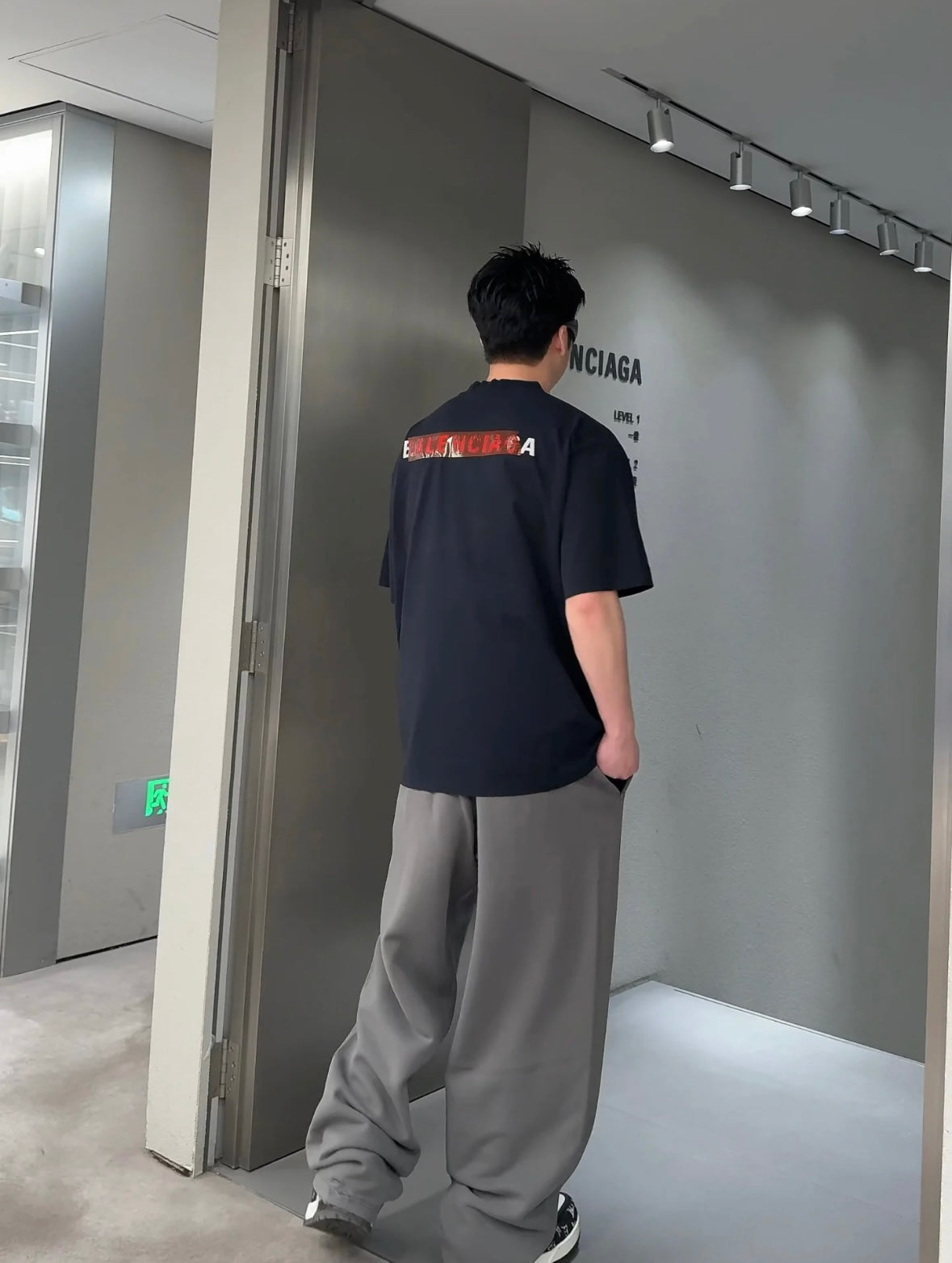 LuxluxHouse Best Quality Clothes Balenciaga T-shirt
