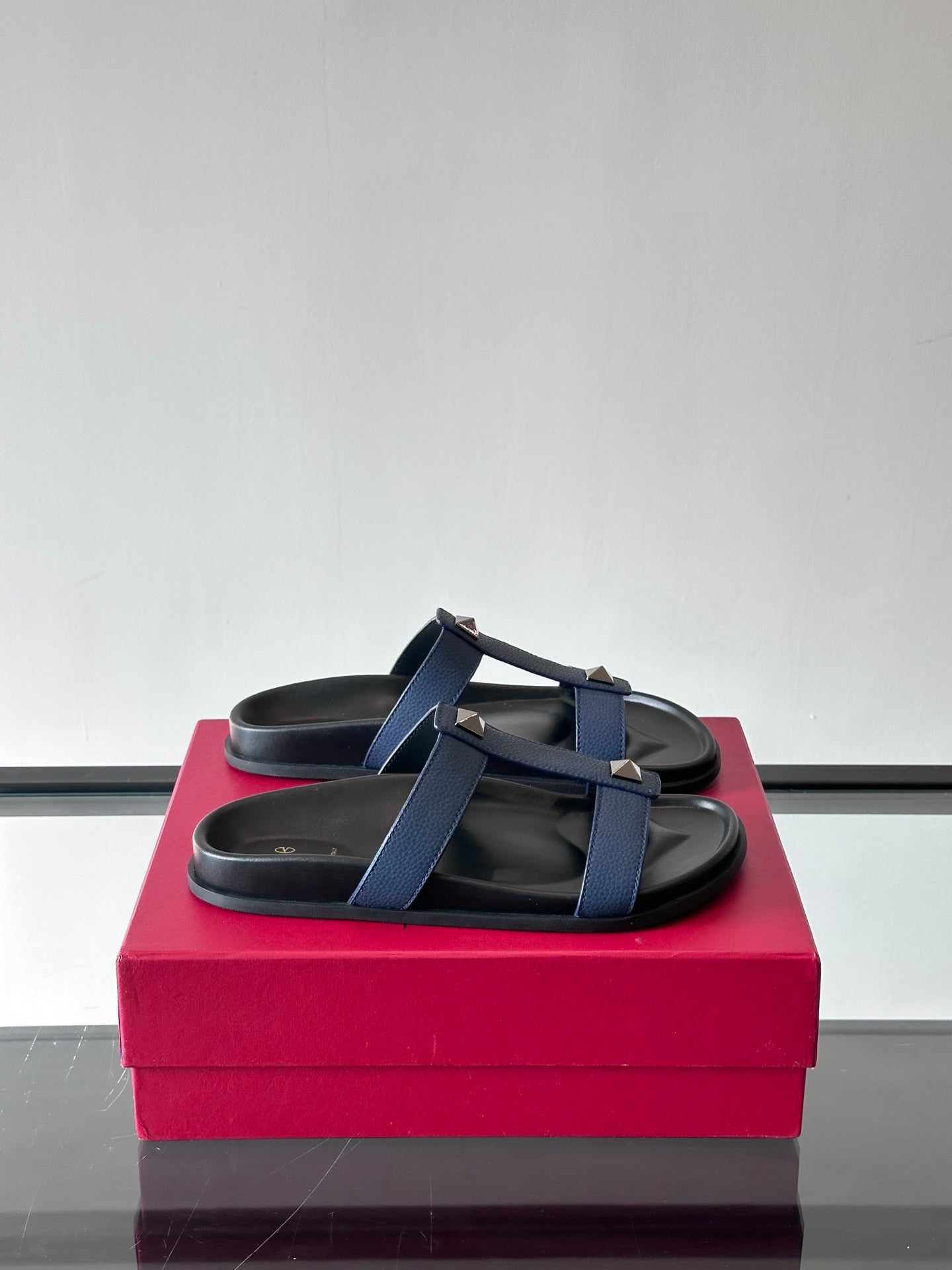LuxluxHouse Best Quality Sandals Valentino