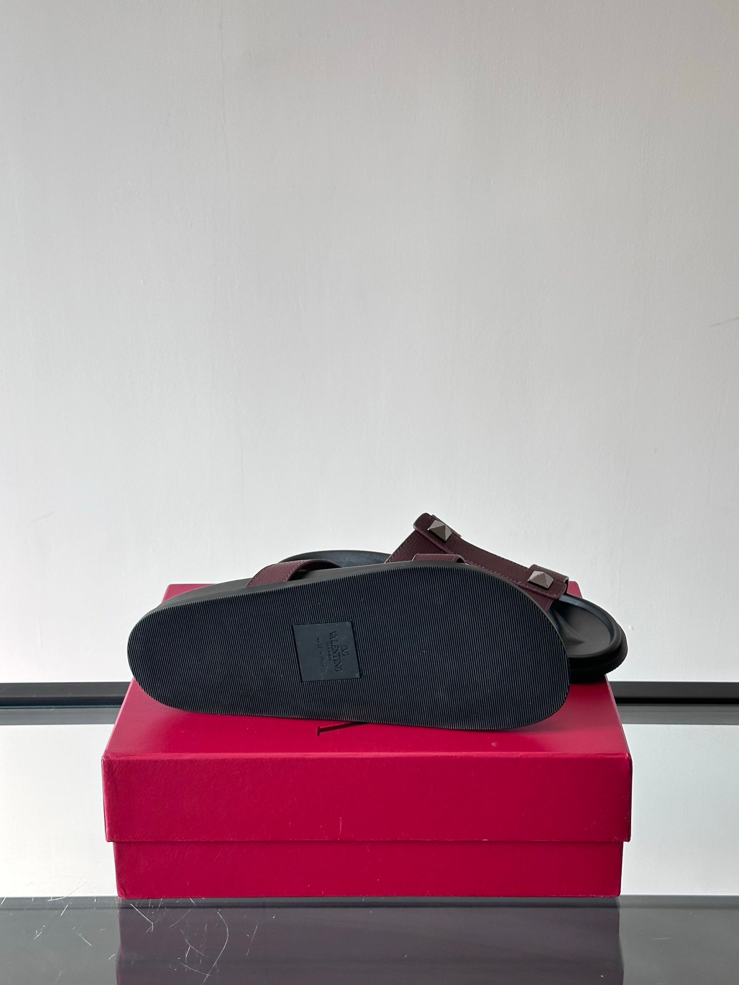 LuxluxHouse Best Quality Sandals Valentino