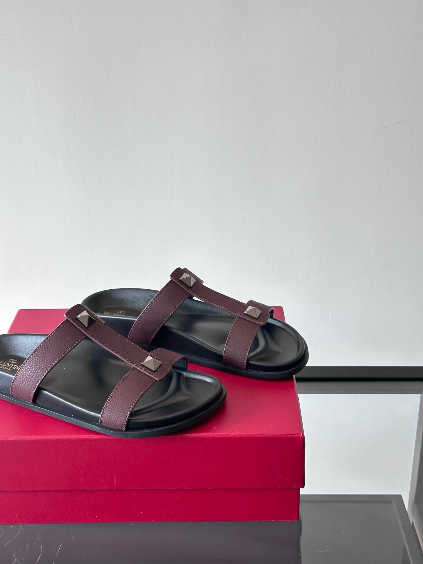 LuxluxHouse Best Quality Sandals Valentino