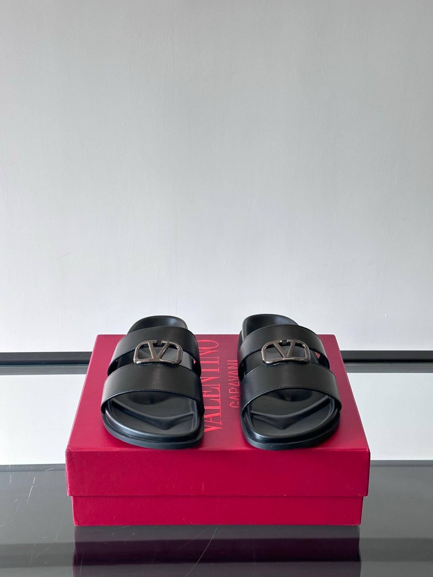 LuxluxHouse Best Quality Sandals Valentino