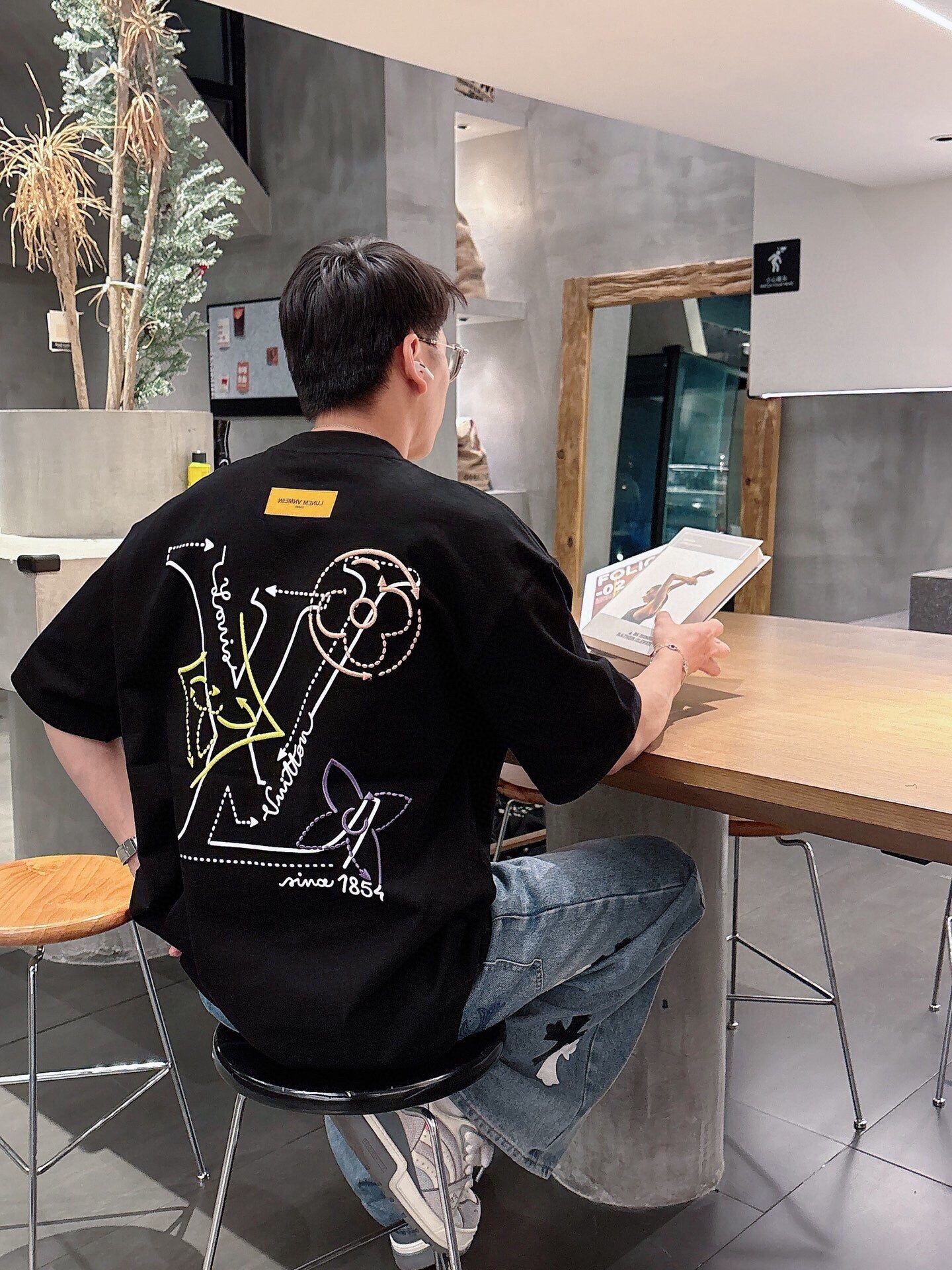 LuxluxHouse Best Quality Clothes T-shirt Louis Vuitton