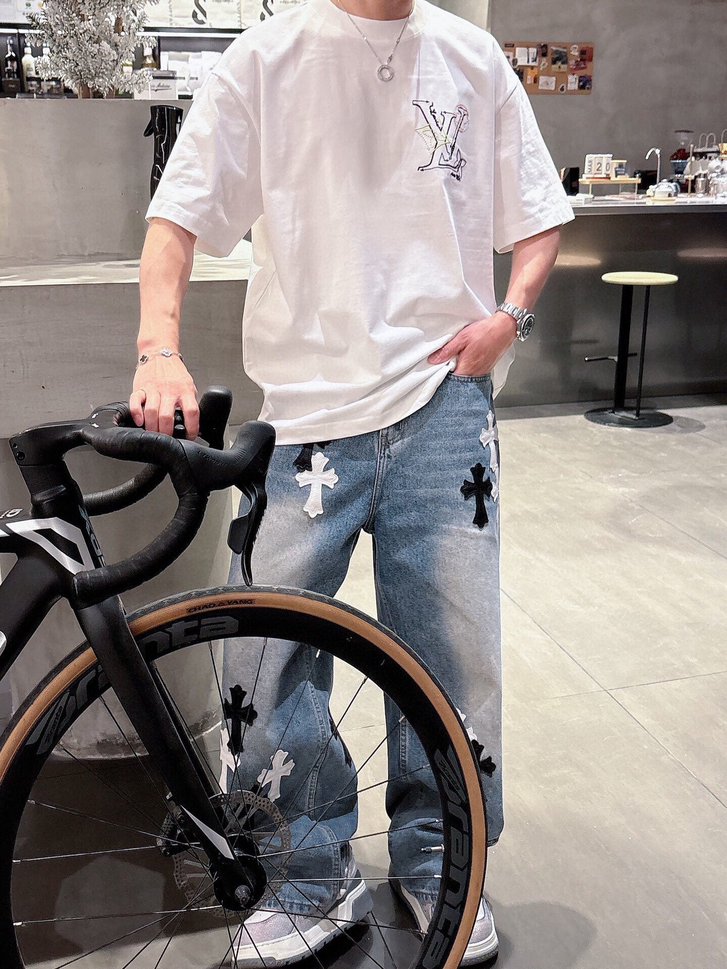 LuxluxHouse Best Quality Clothes T-shirt Louis Vuitton