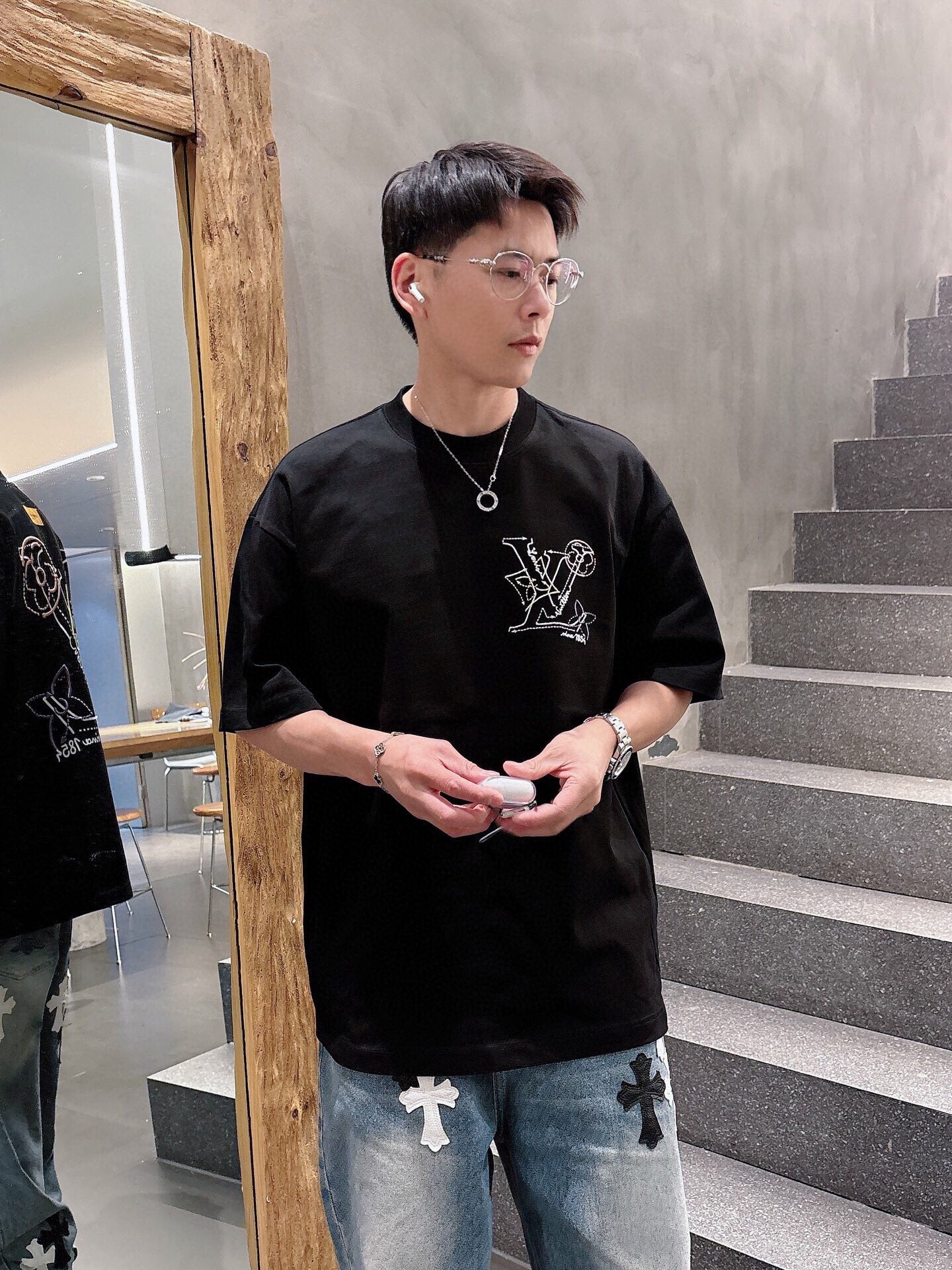 LuxluxHouse Best Quality Clothes T-shirt Louis Vuitton