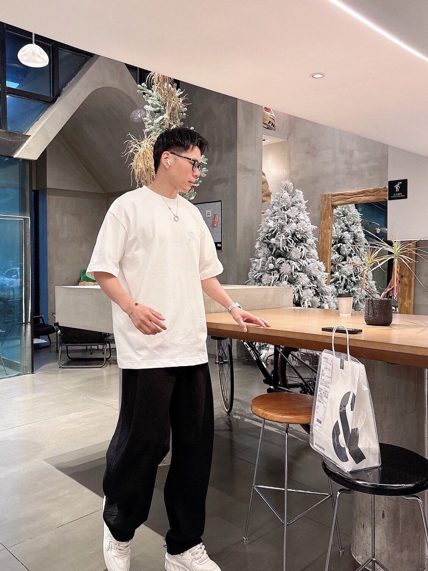 LuxluxHouse Best Quality Clothes Burberry T-shirt