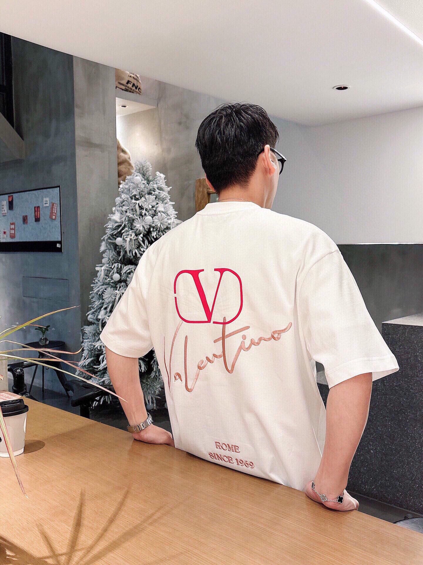 LuxluxHouse Best Quality Clothes Valentino T-shirt