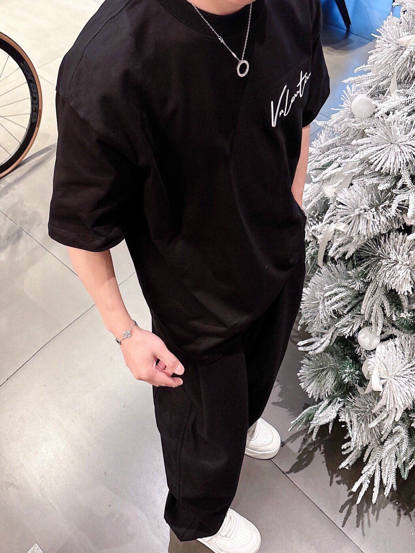 LuxluxHouse Best Quality Clothes Valentino T-shirt