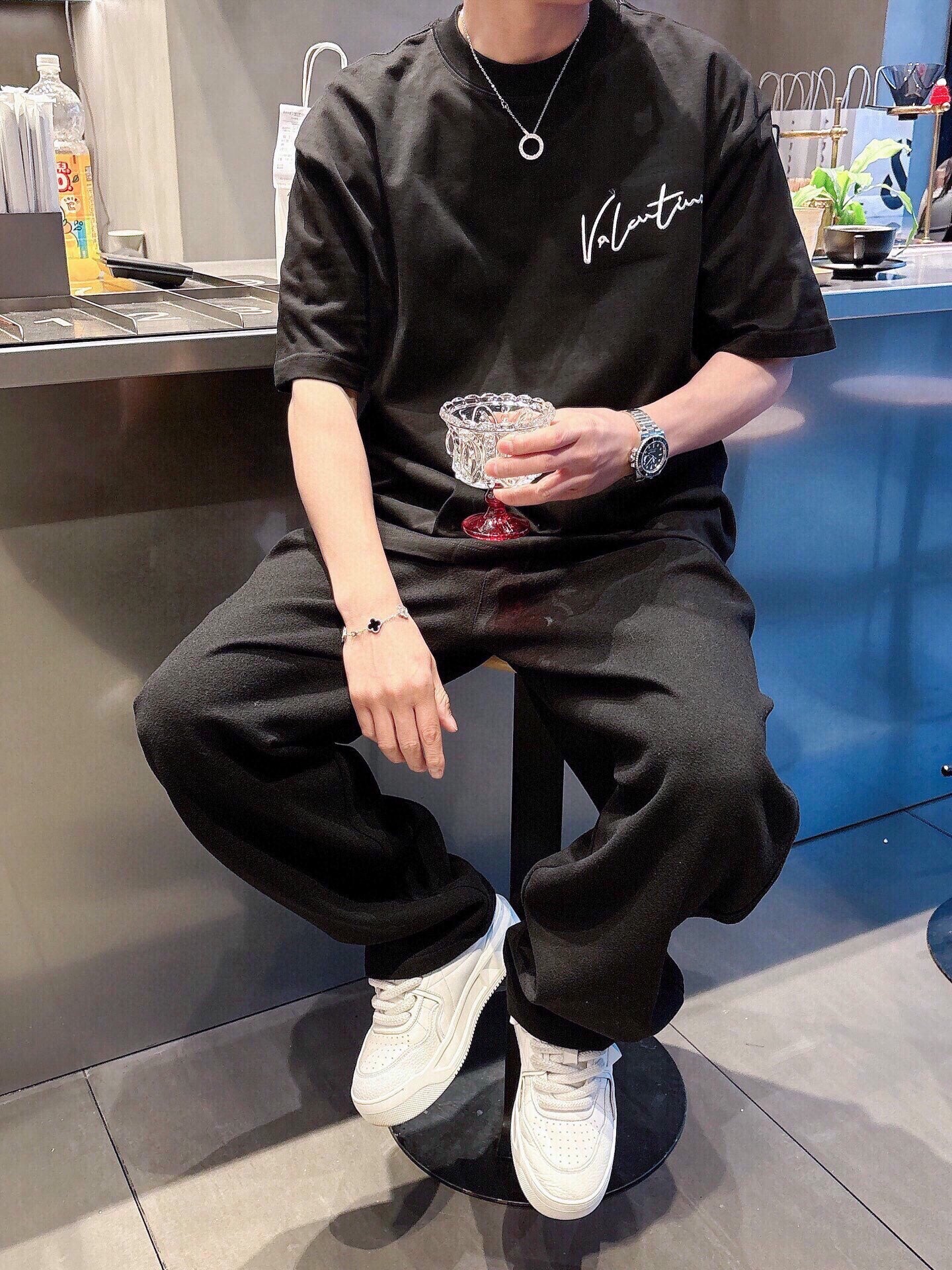 LuxluxHouse Best Quality Clothes Valentino T-shirt