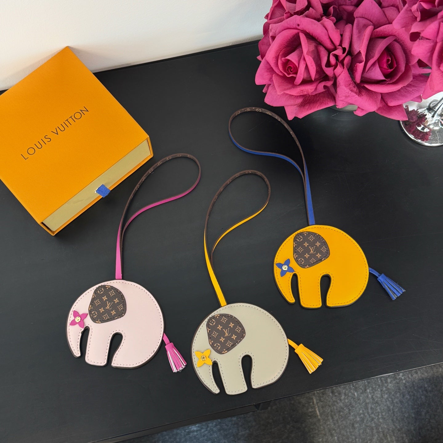 LuxluxHouse Best Quality Accessories Keychain Louis Vuitton Keychain