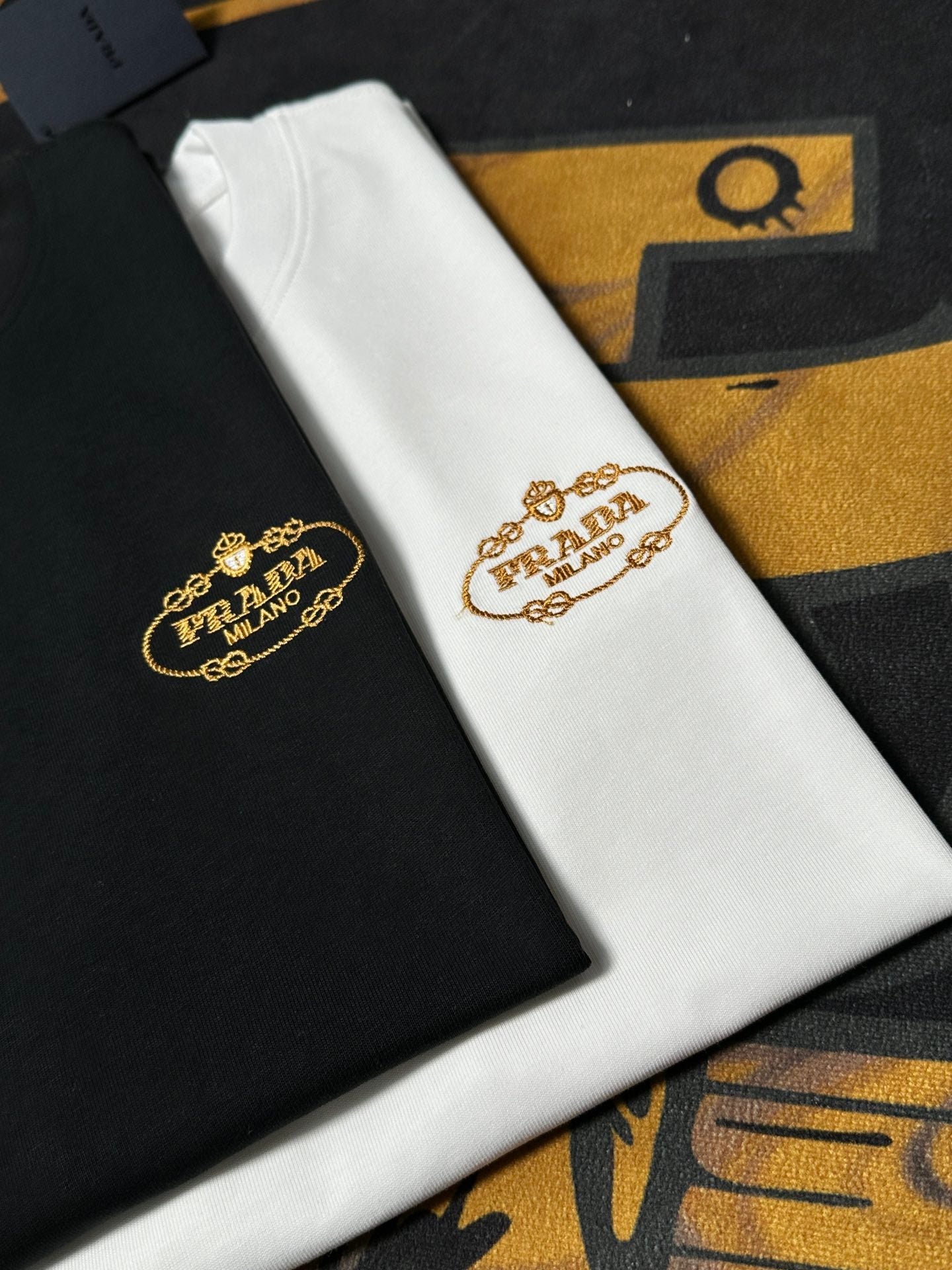 LuxluxHouse Best Quality Clothes T-shirt Prada