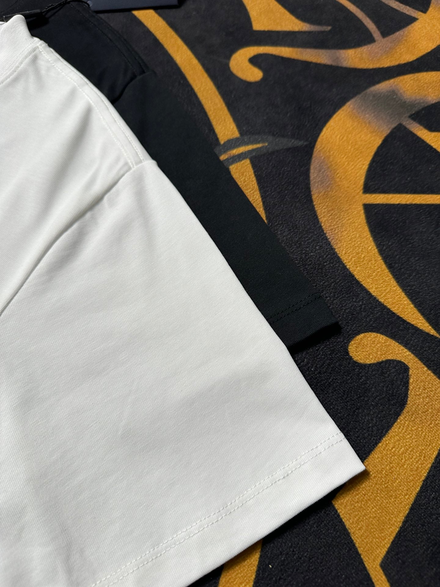 LuxluxHouse Best Quality Clothes T-shirt Prada