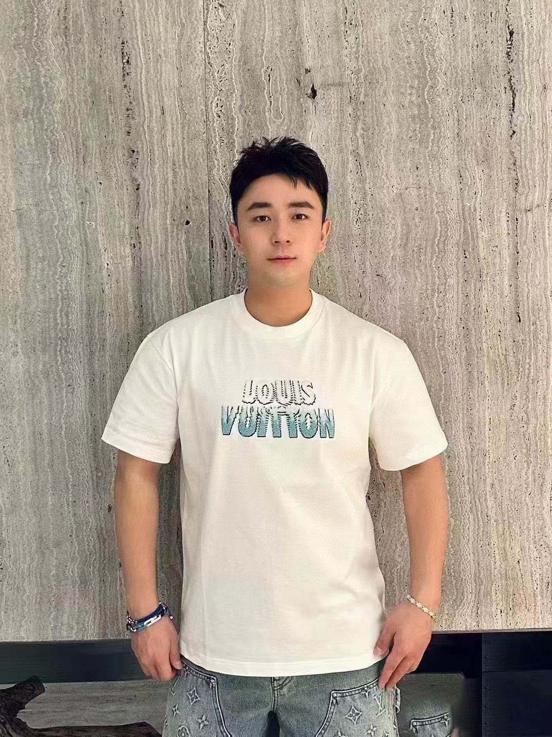 LuxluxHouse Best Quality Clothes T-shirt Louis Vuitton