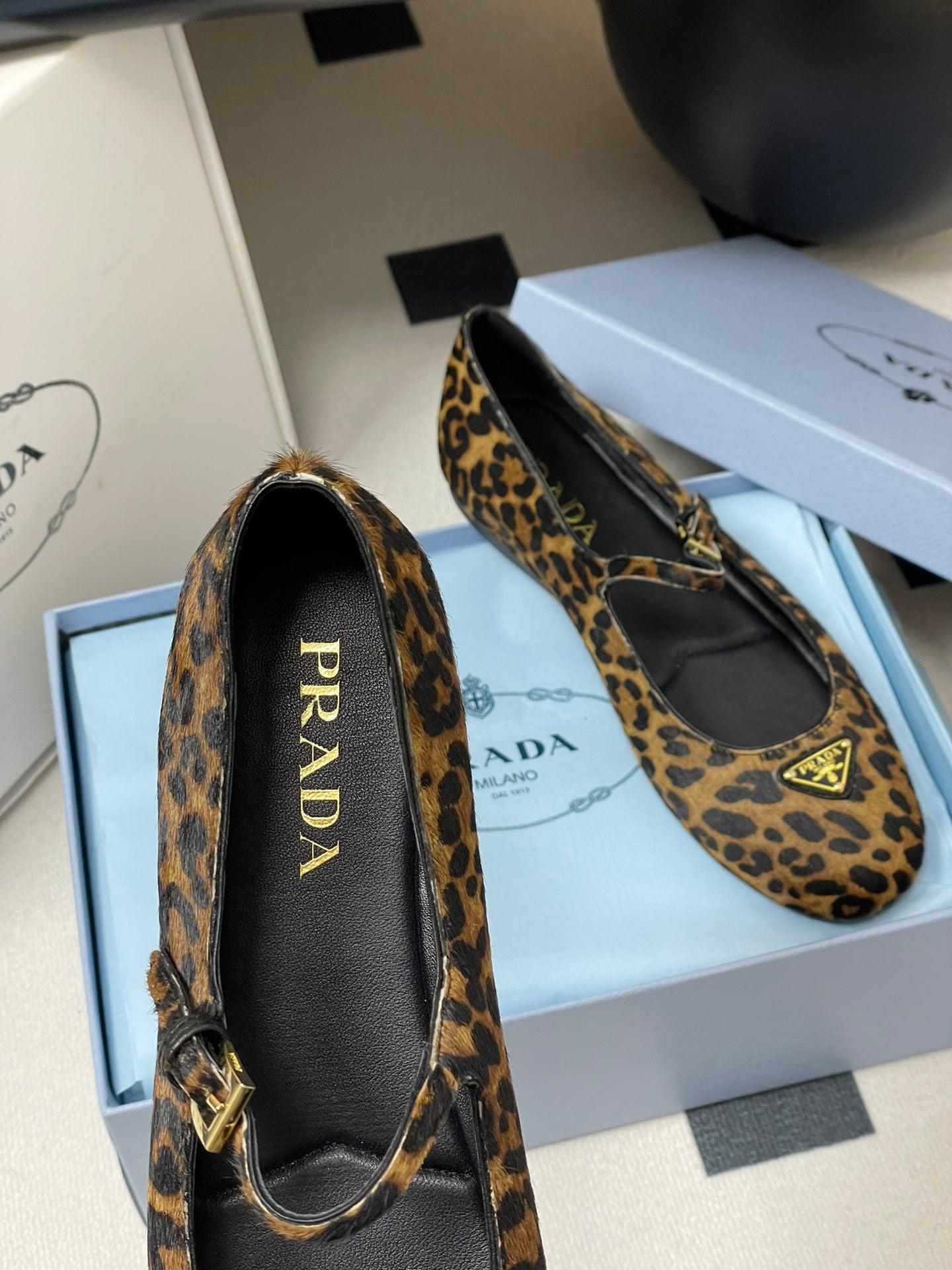 LuxluxHouse Best Quality Women Shoes Prada