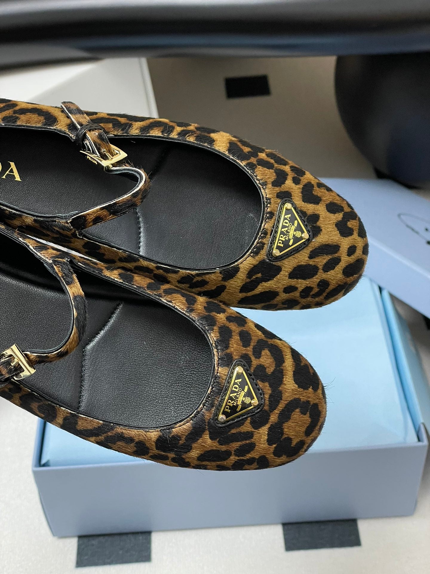 LuxluxHouse Best Quality Women Shoes Prada