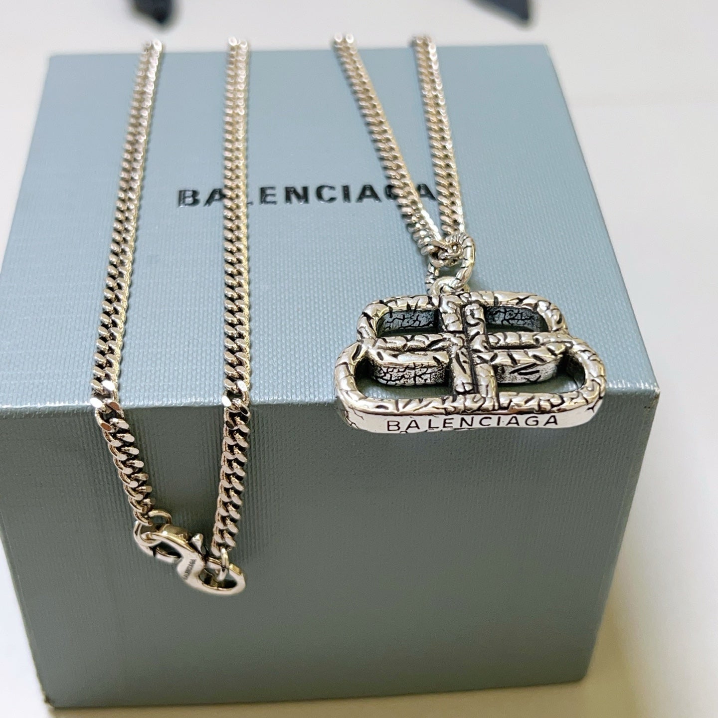 LuxluxHouse Best Quality Accessories Necklace Balenciaga