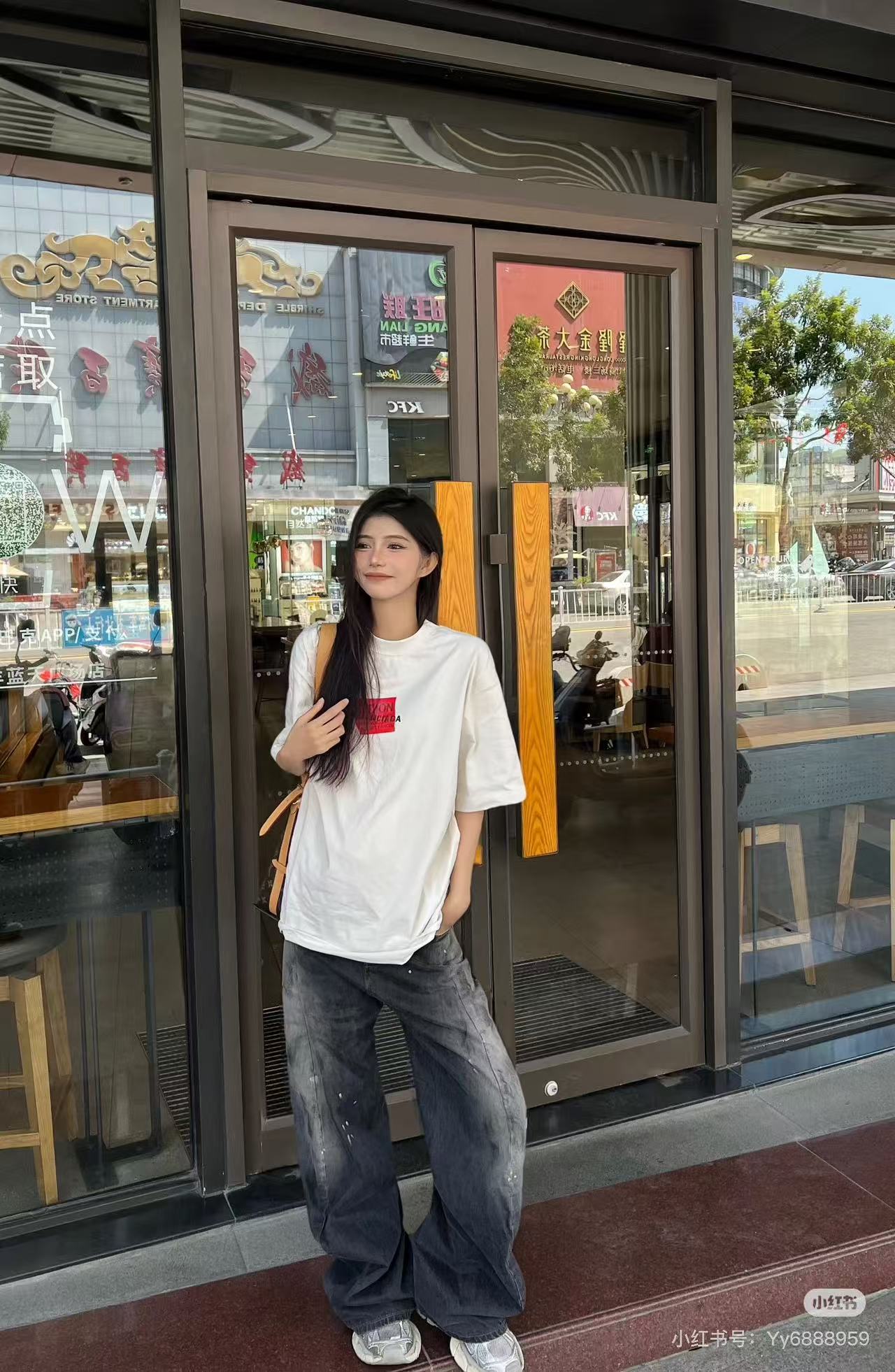 LuxluxHouse Best Quality Clothes Balenciaga T-shirt