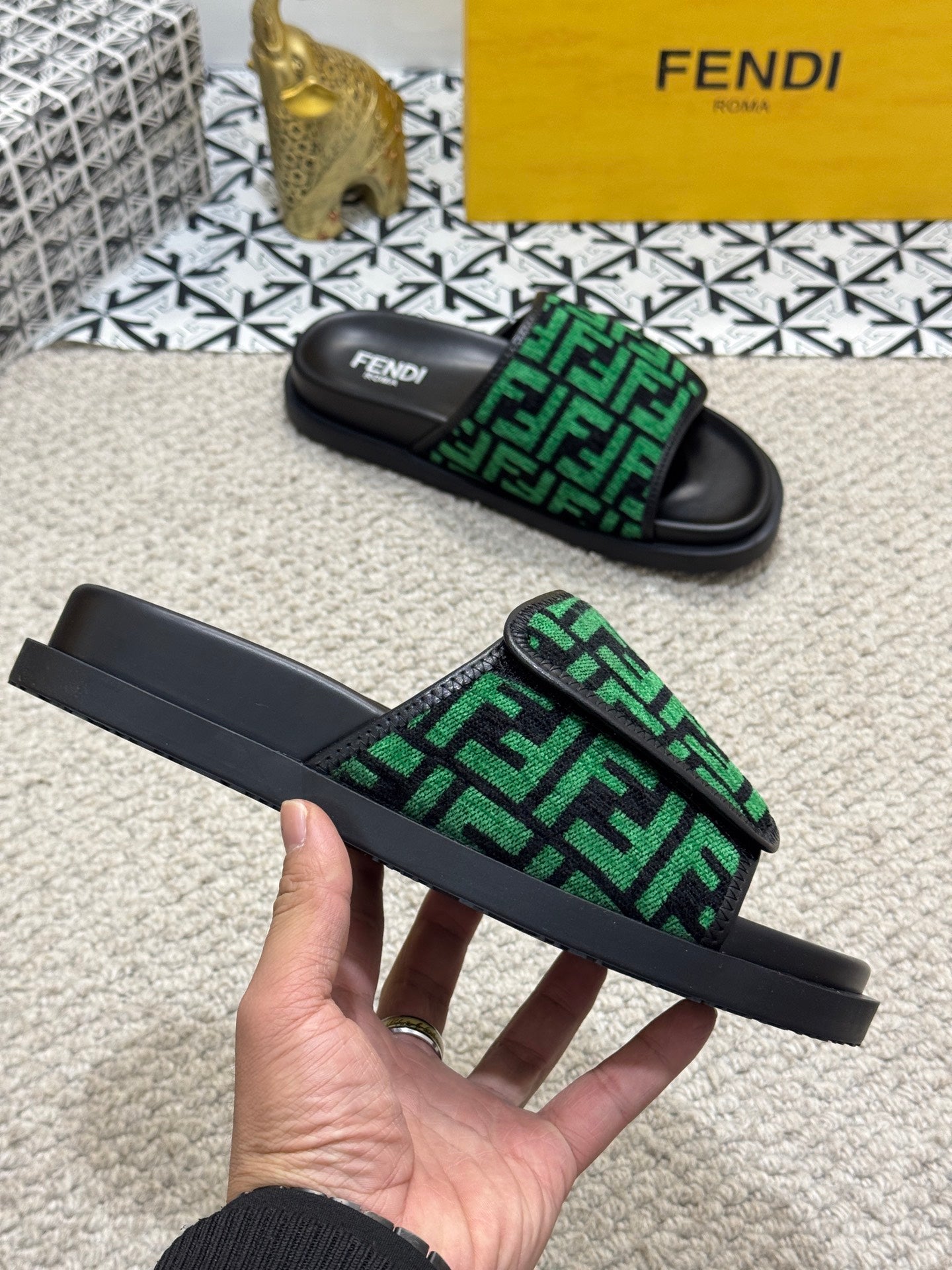 LuxluxHouse Best Quality Sandals Fendi