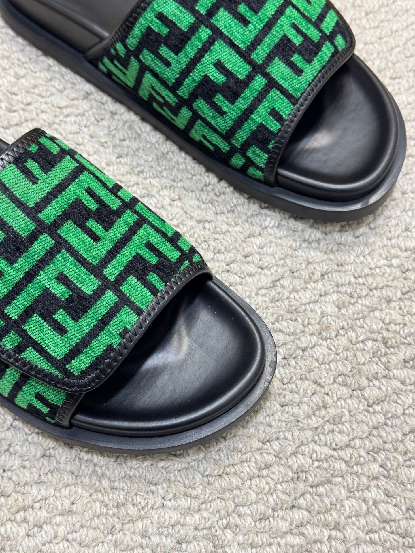 LuxluxHouse Best Quality Sandals Fendi