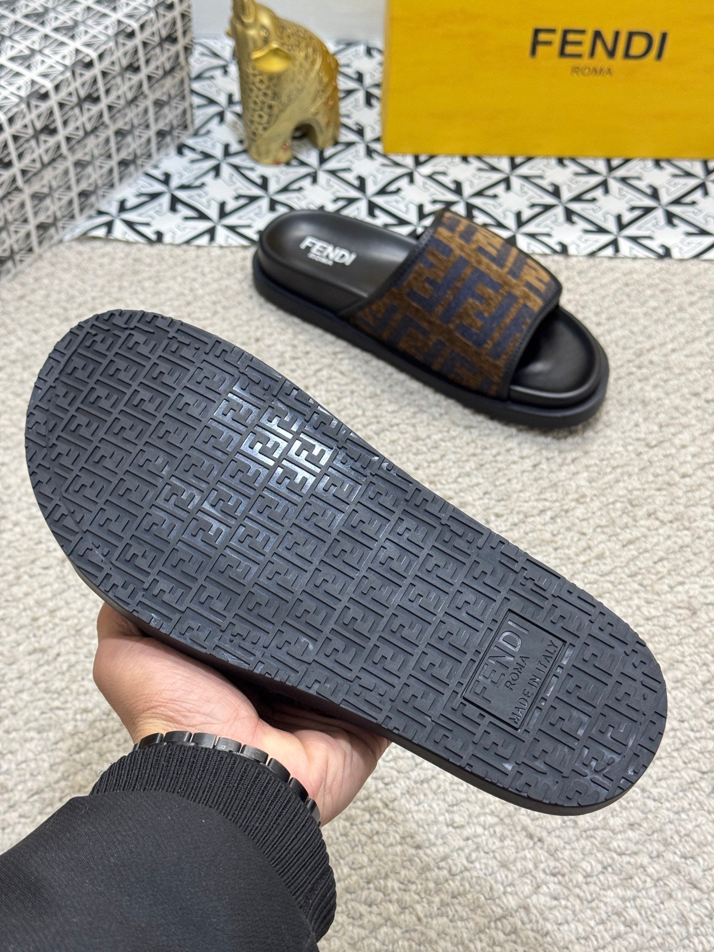 LuxluxHouse Best Quality Sandals Fendi