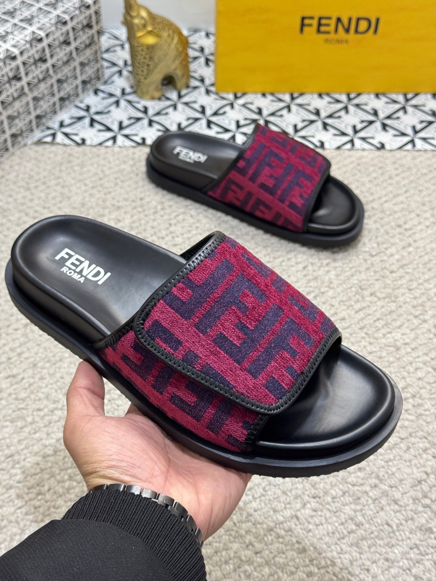 LuxluxHouse Best Quality Sandals Fendi