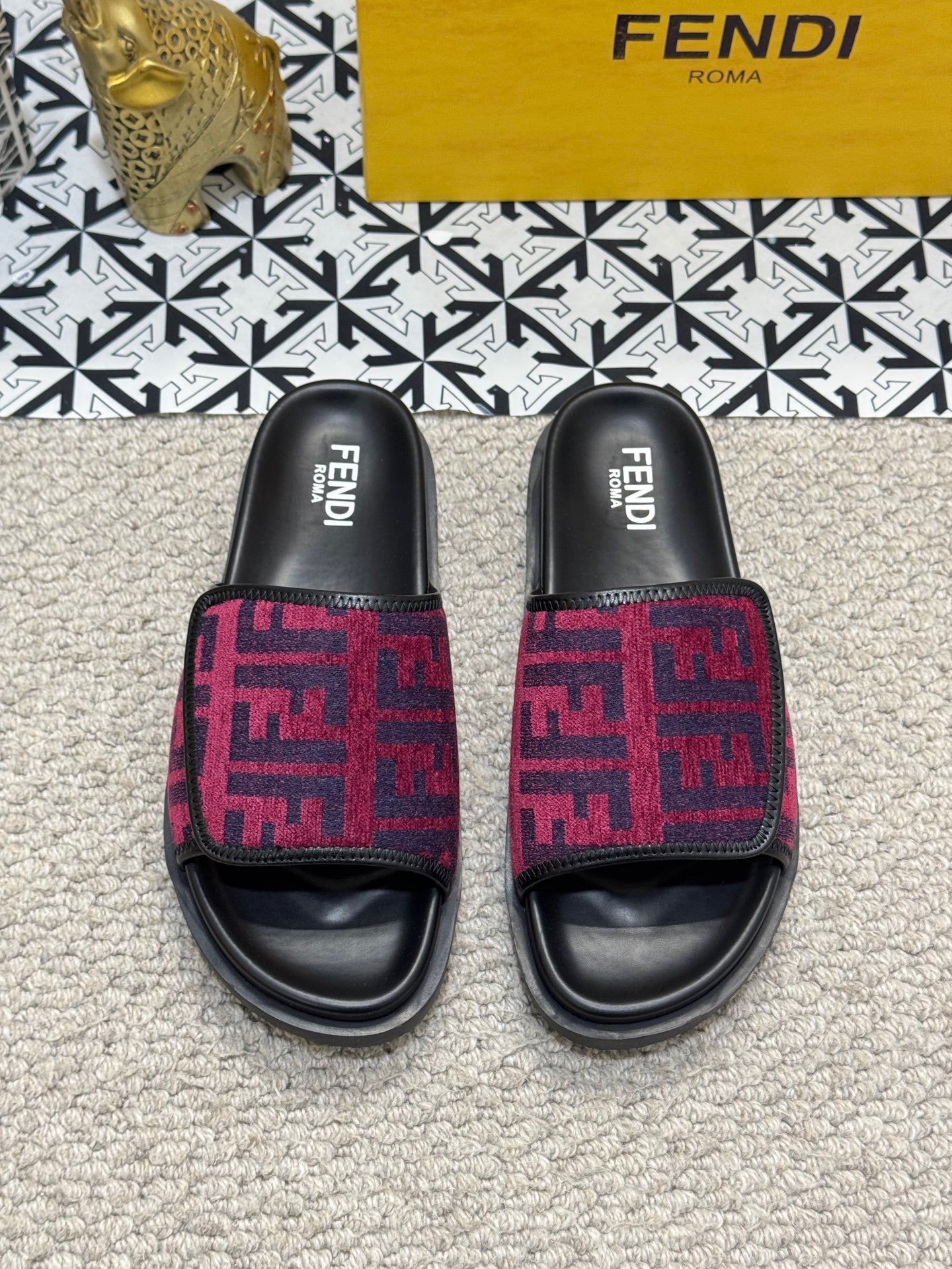 LuxluxHouse Best Quality Sandals Fendi