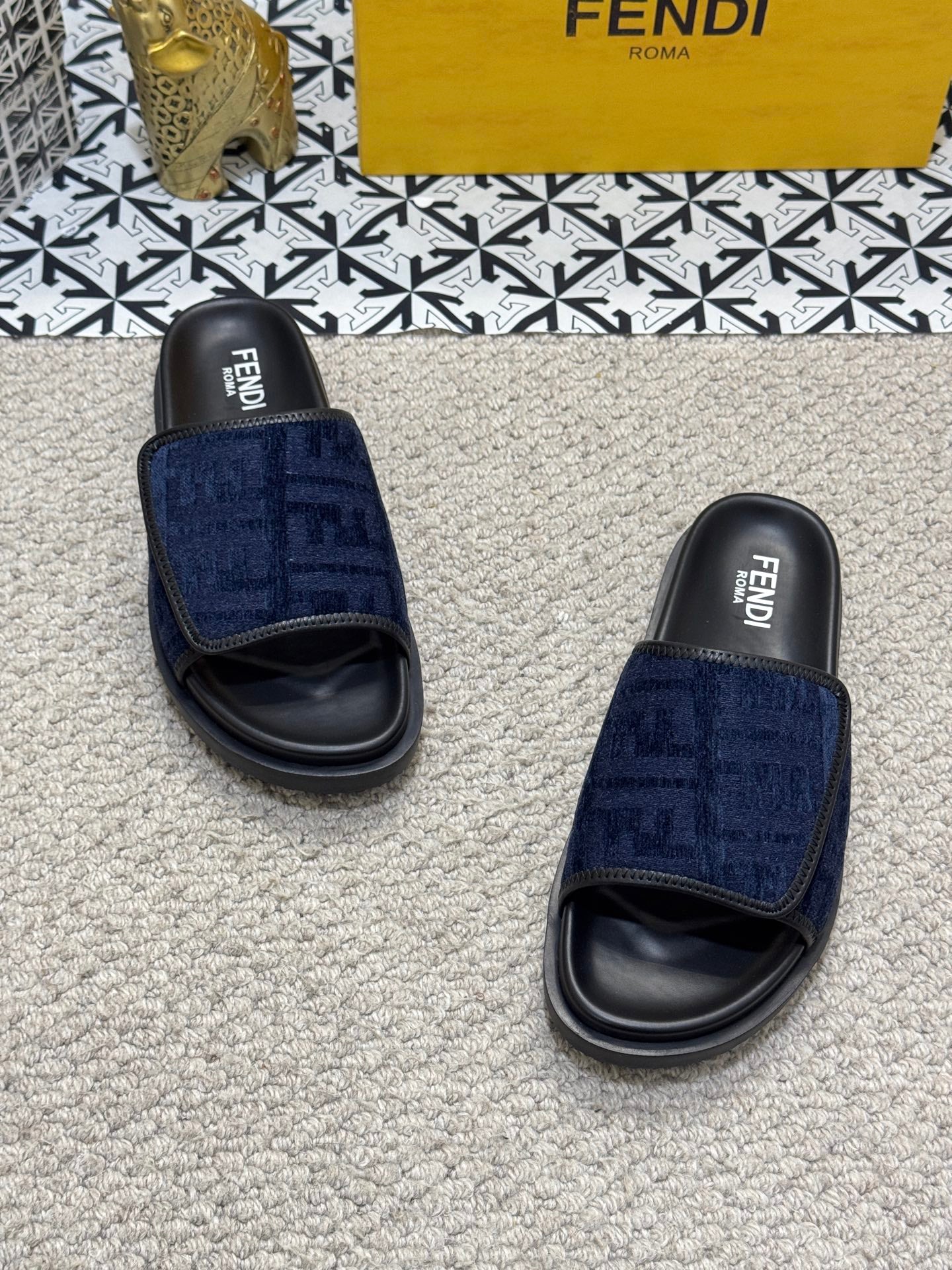 LuxluxHouse Best Quality Sandals Fendi