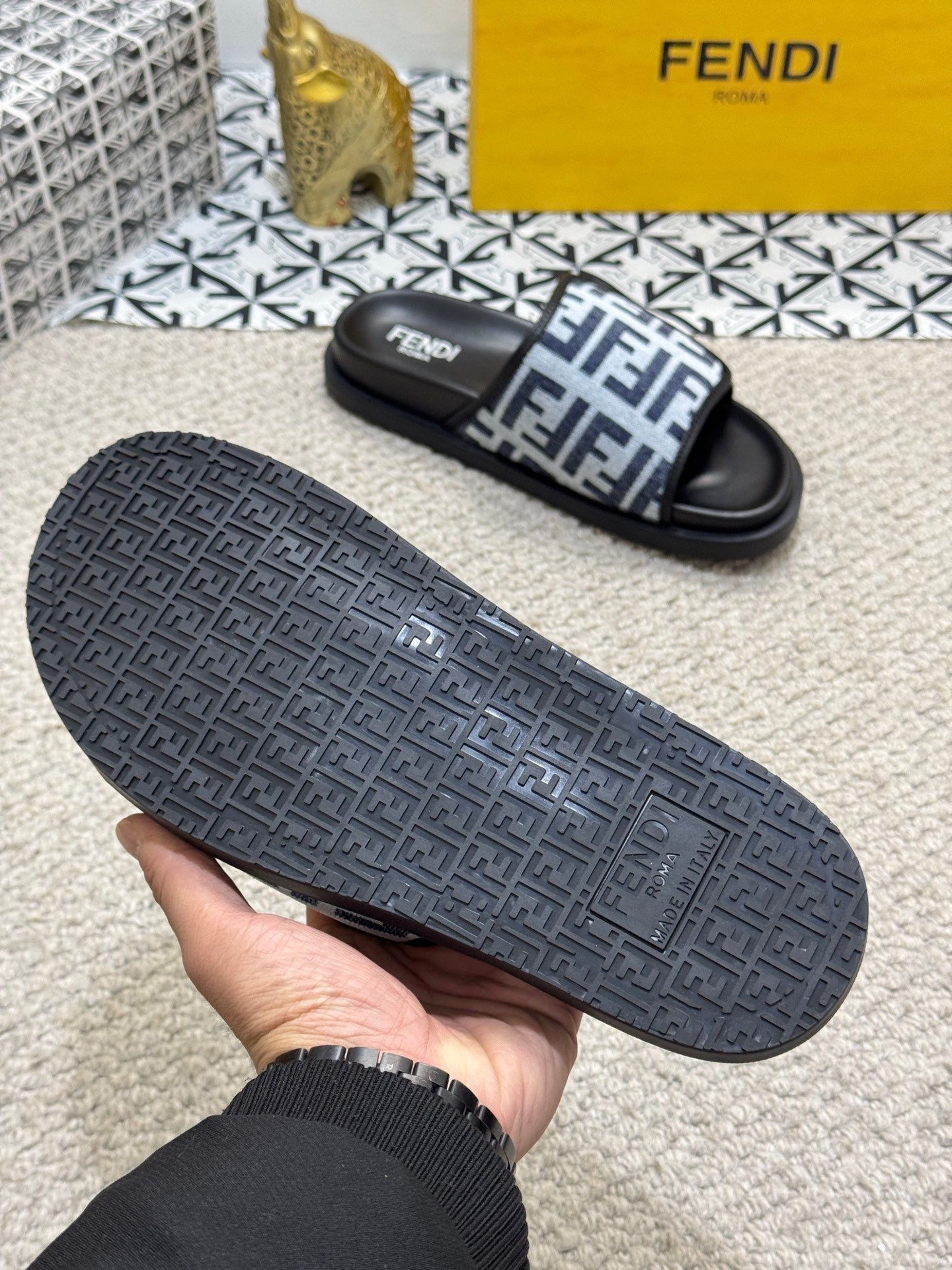 LuxluxHouse Best Quality Sandals Fendi