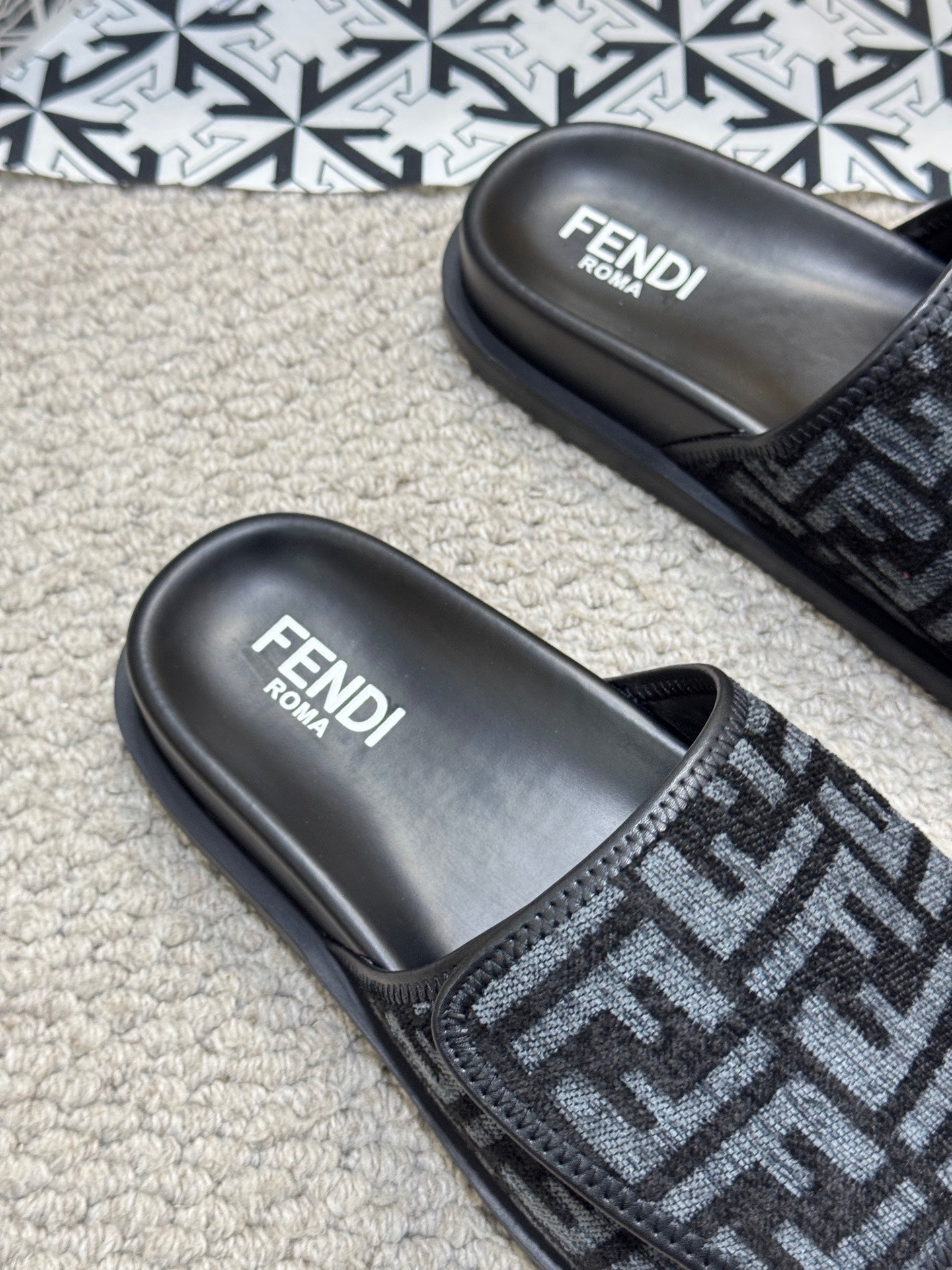 LuxluxHouse Best Quality Sandals Fendi