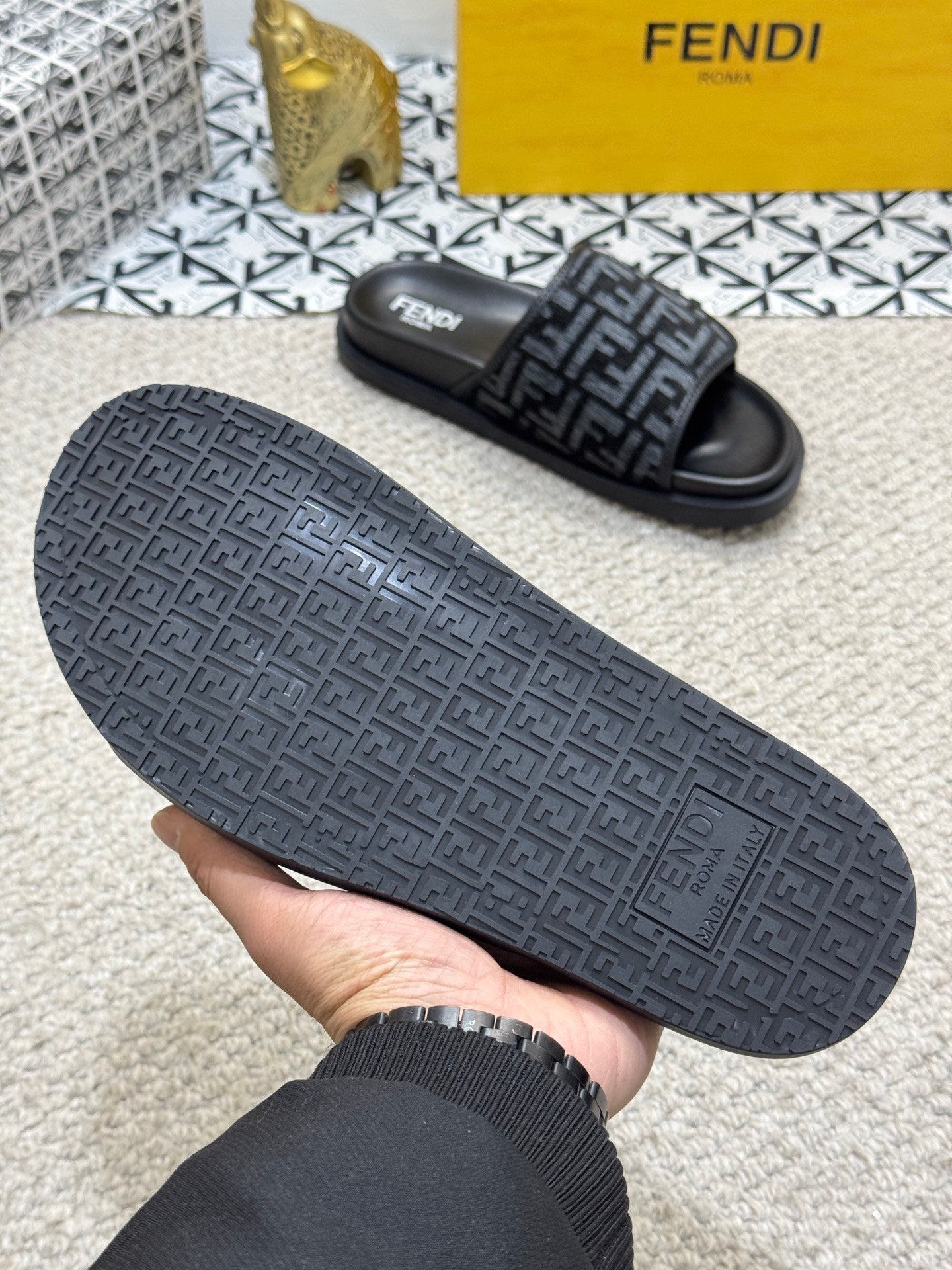 LuxluxHouse Best Quality Sandals Fendi