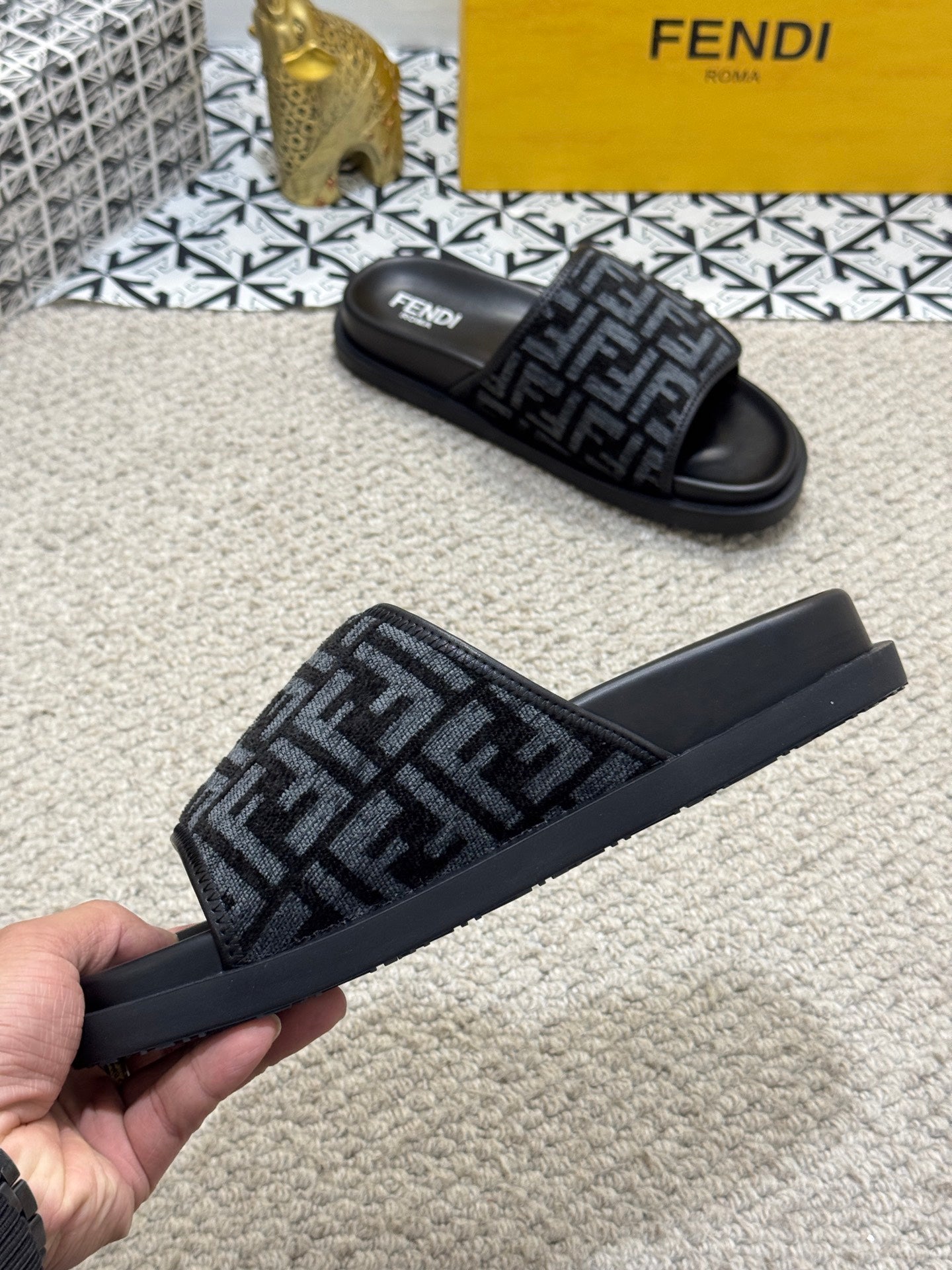 LuxluxHouse Best Quality Sandals Fendi
