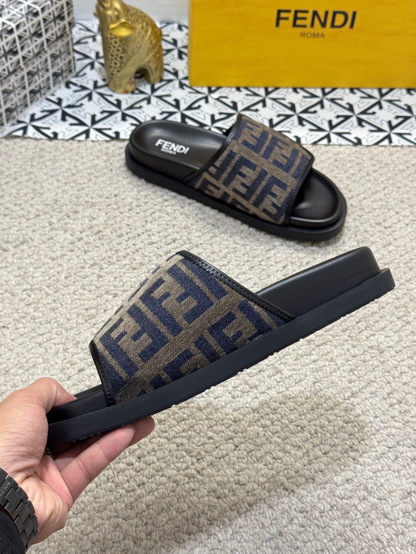 LuxluxHouse Best Quality Sandals Fendi