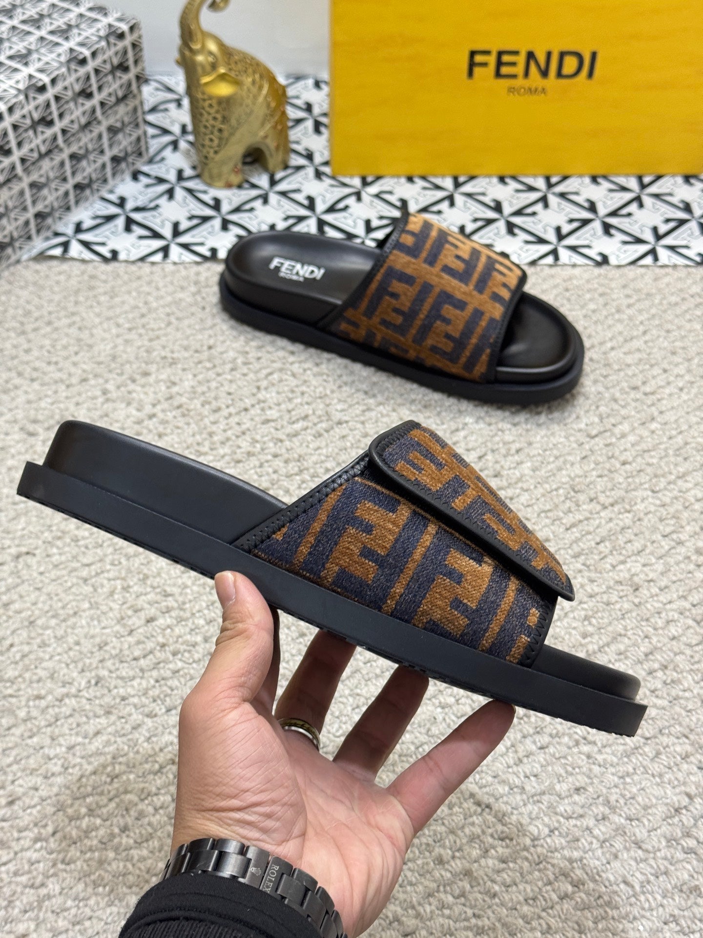LuxluxHouse Best Quality Sandals Fendi