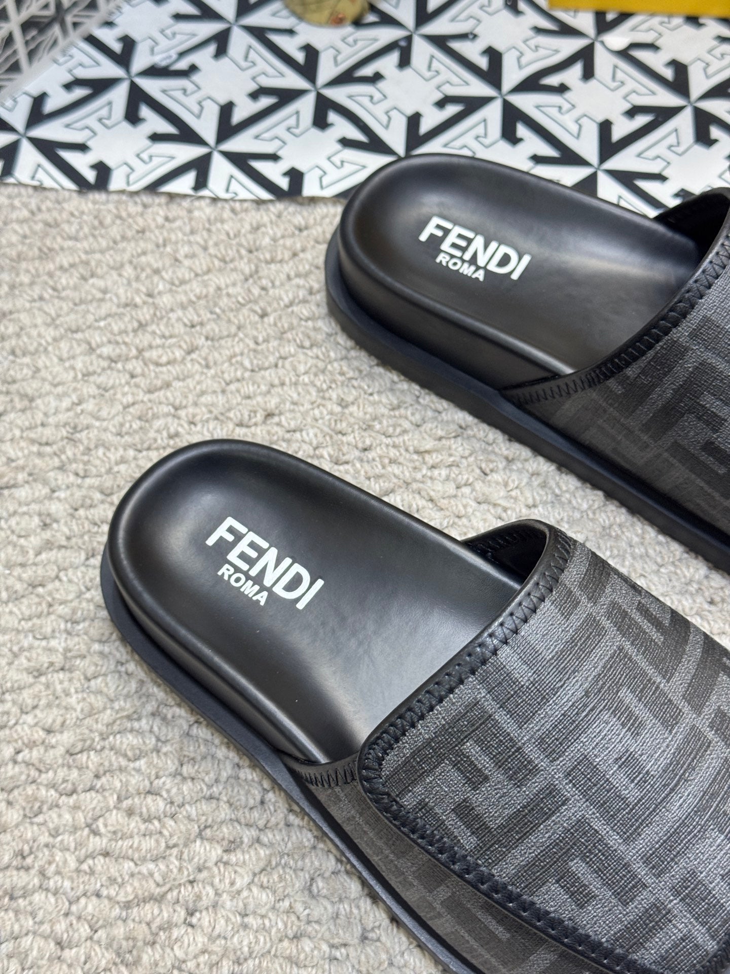 LuxluxHouse Best Quality Sandals Fendi
