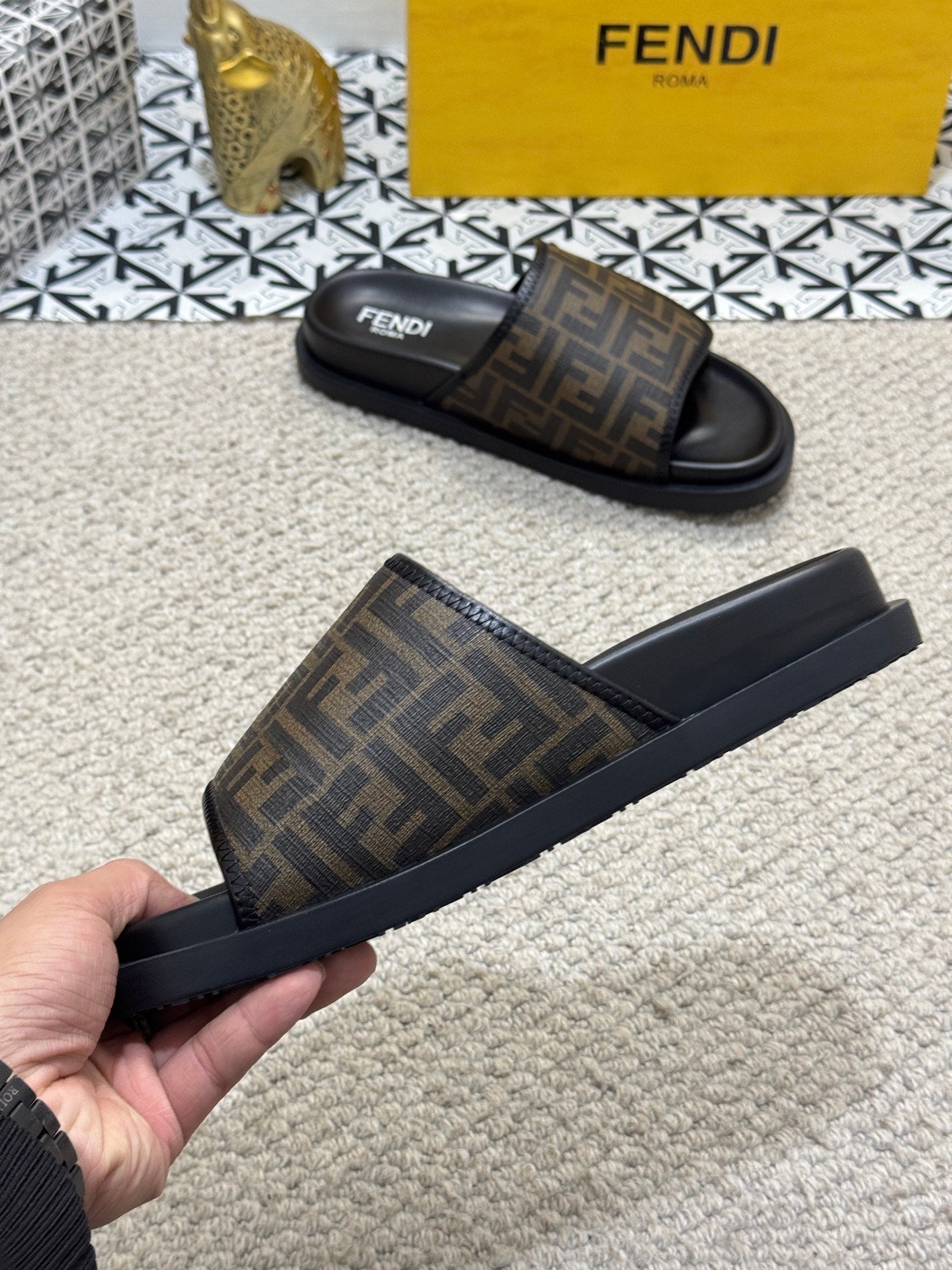 LuxluxHouse Best Quality Sandals Fendi