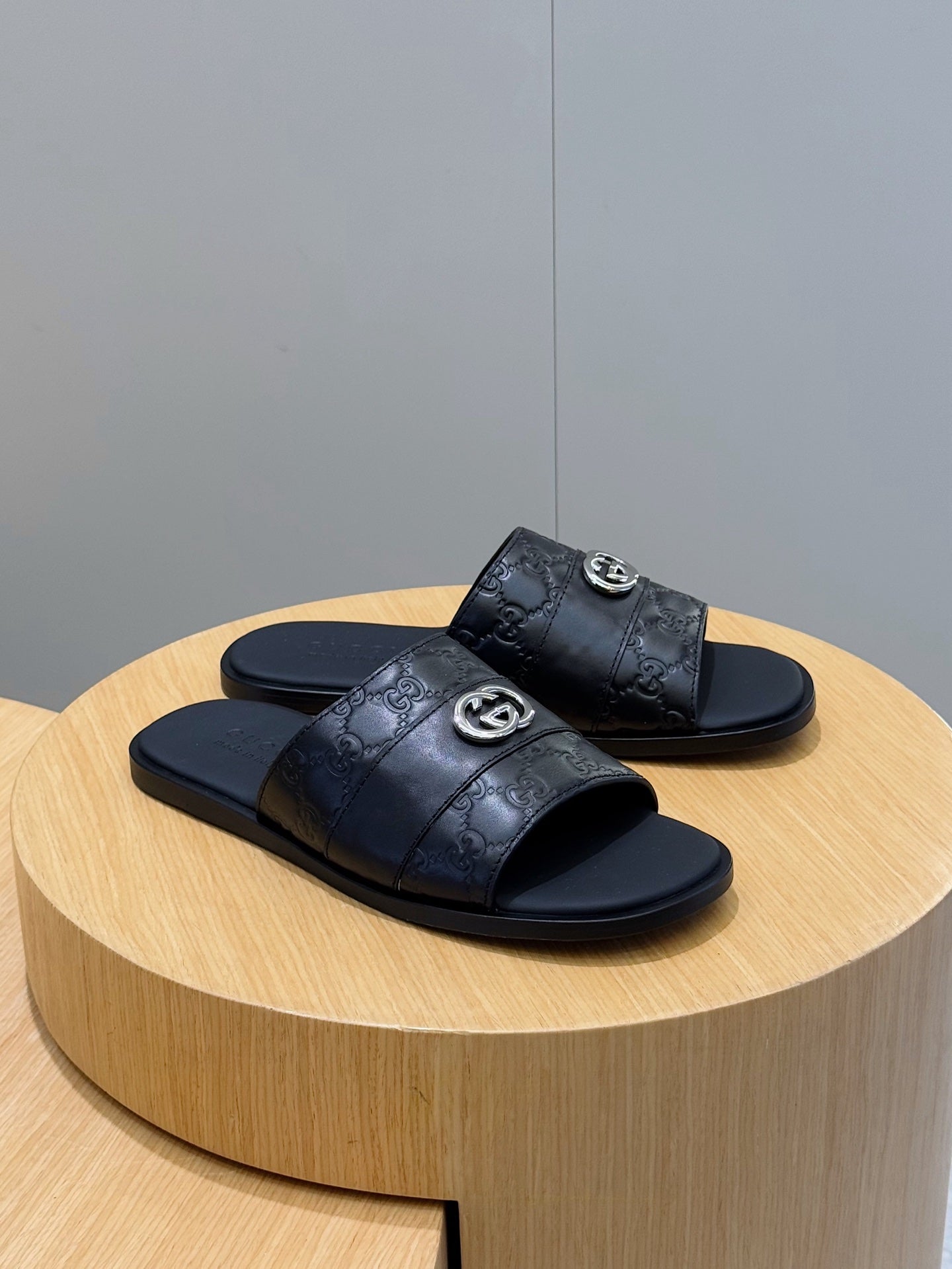 LuxluxHouse Best Quality Sandals Gucci