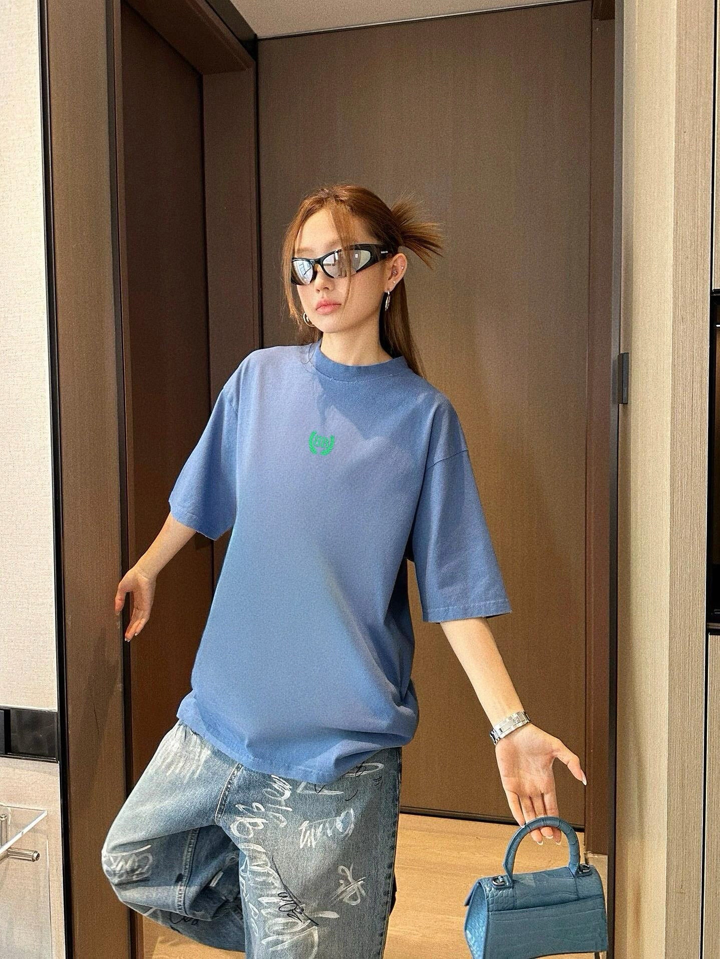 LuxluxHouse Best Quality Clothes Balenciaga T-shirt