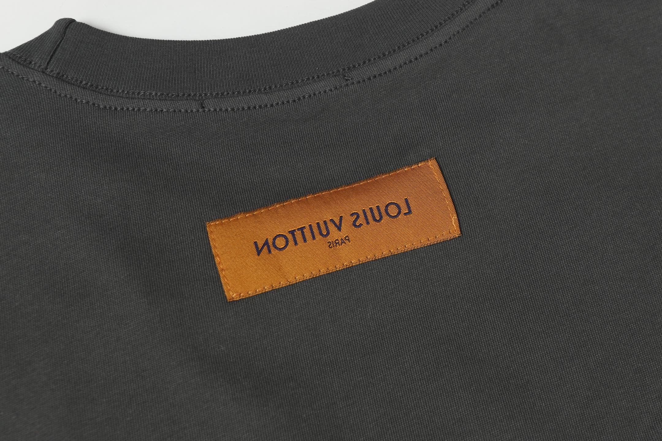LuxluxHouse Best Quality Clothes T-shirt Louis Vuitton