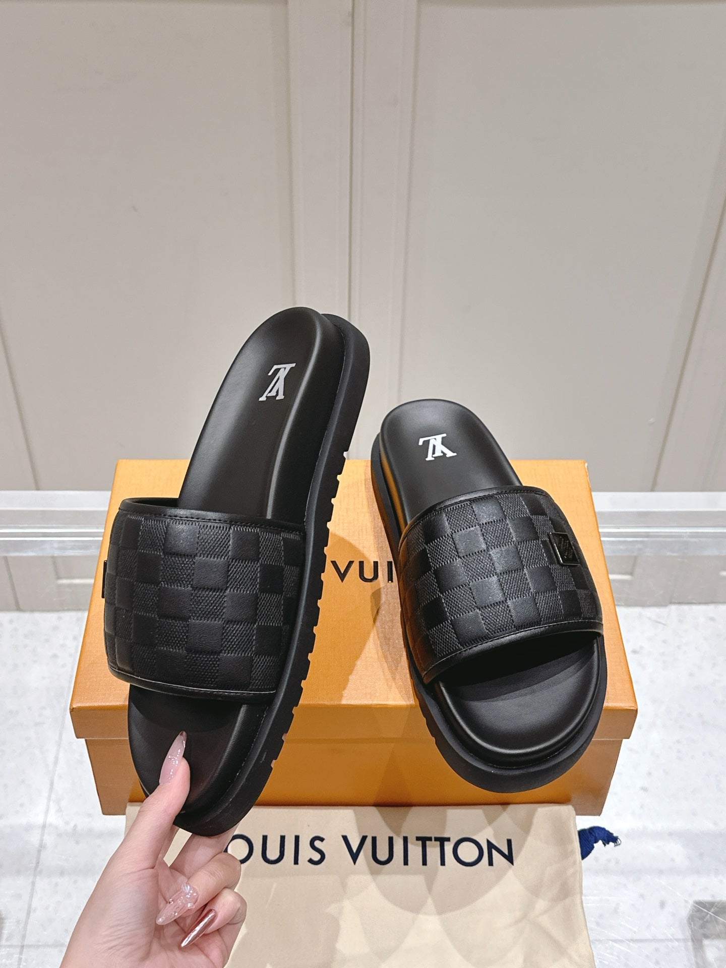 LuxluxHouse Best Quality Women Shoes Hermes