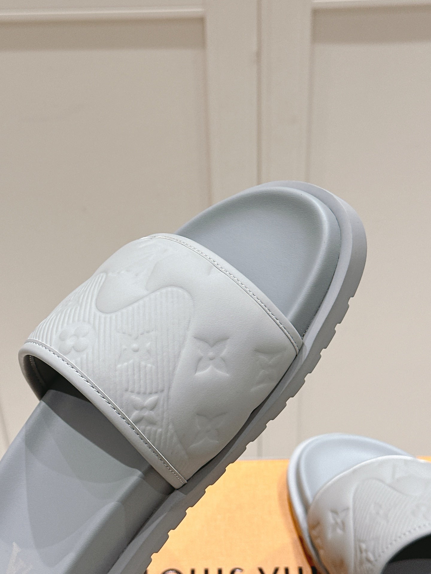 LuxluxHouse Best Quality Women Shoes Hermes