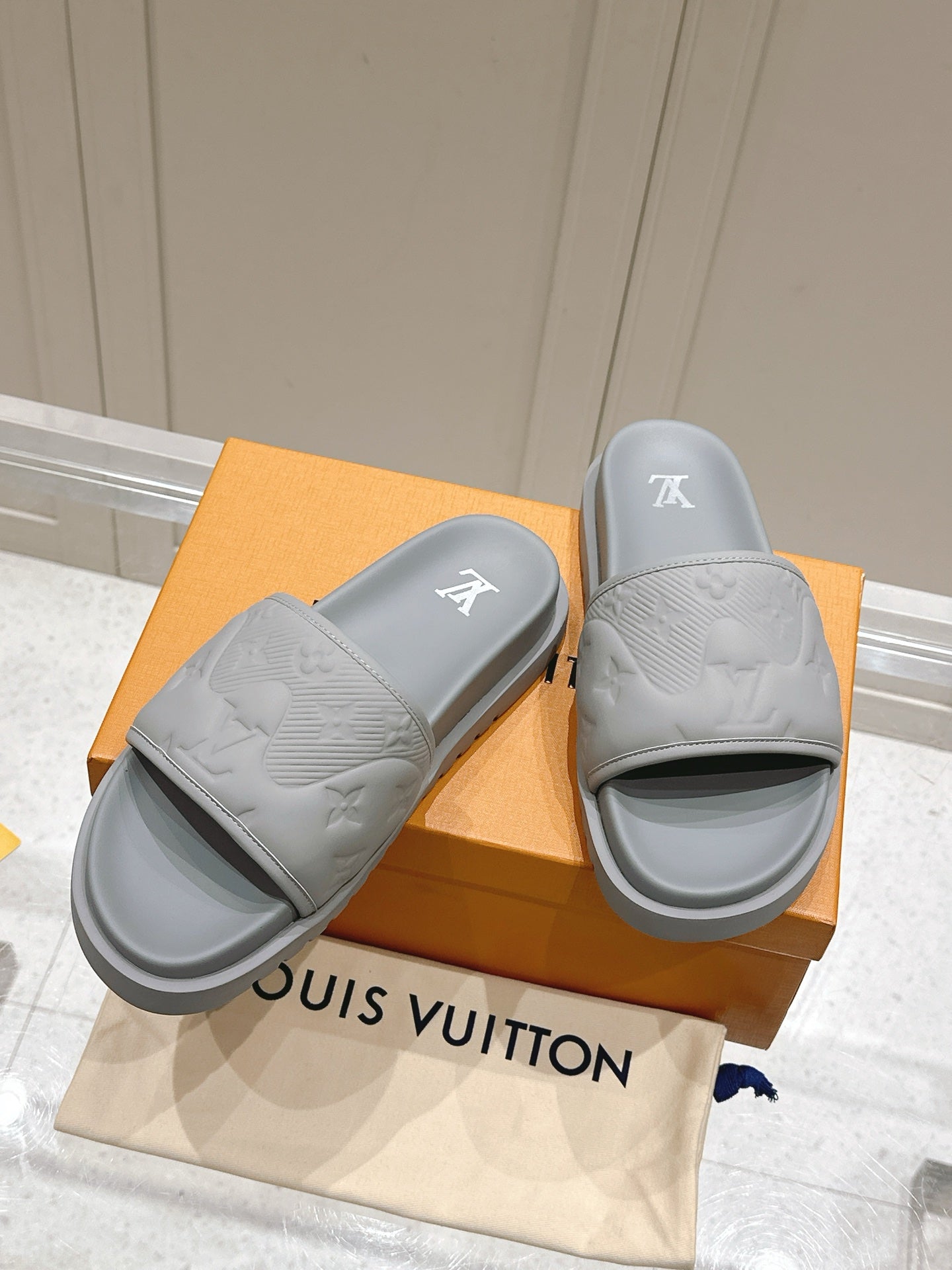 LuxluxHouse Best Quality Women Shoes Hermes